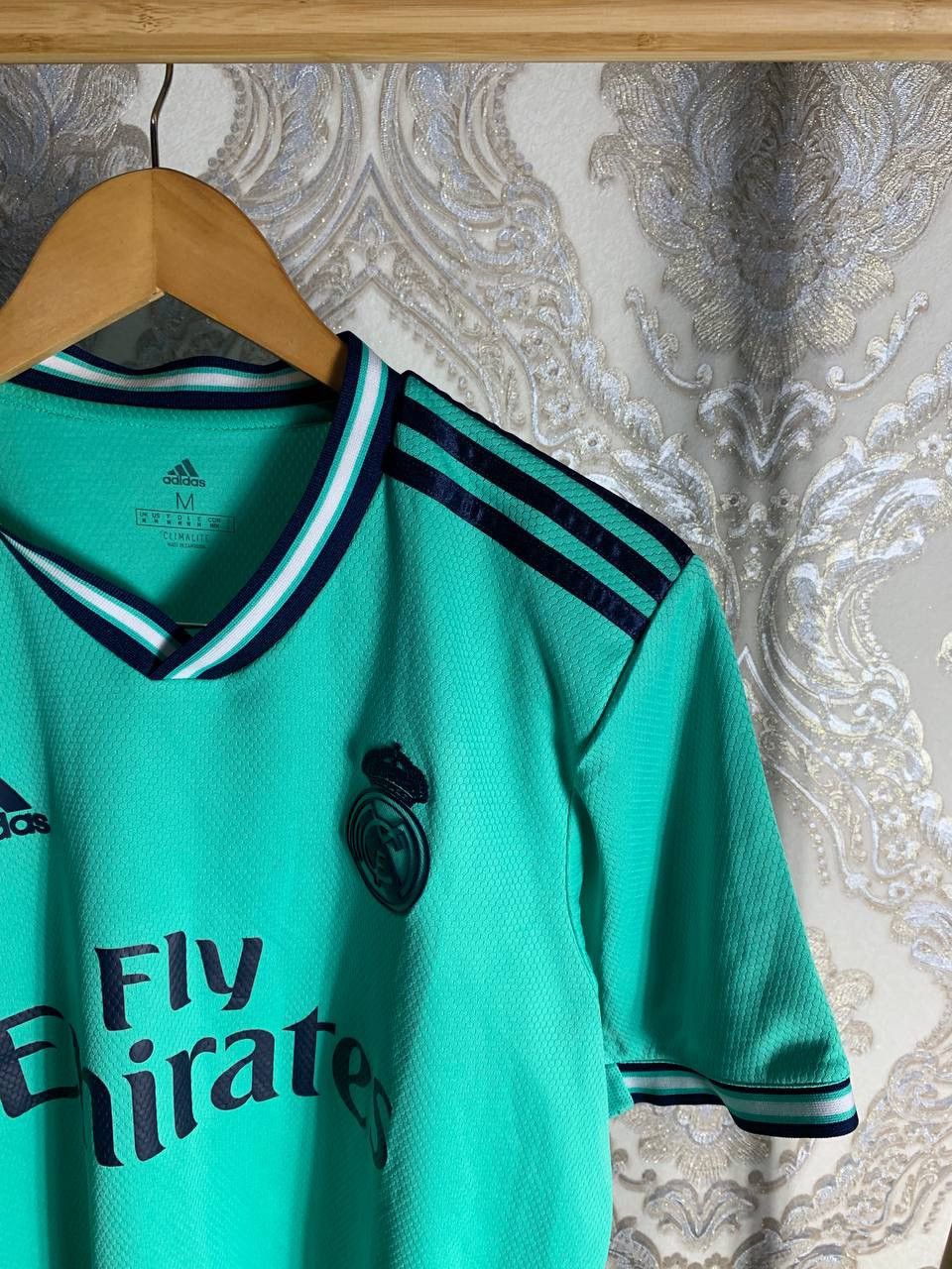 Adidas VINTAGE ADIDAS FC REAL MADRID SPAIN SOCCER JERSEY RETRO Y2K Size US M / EU 48-50 / 2 - 2 Thumbnail