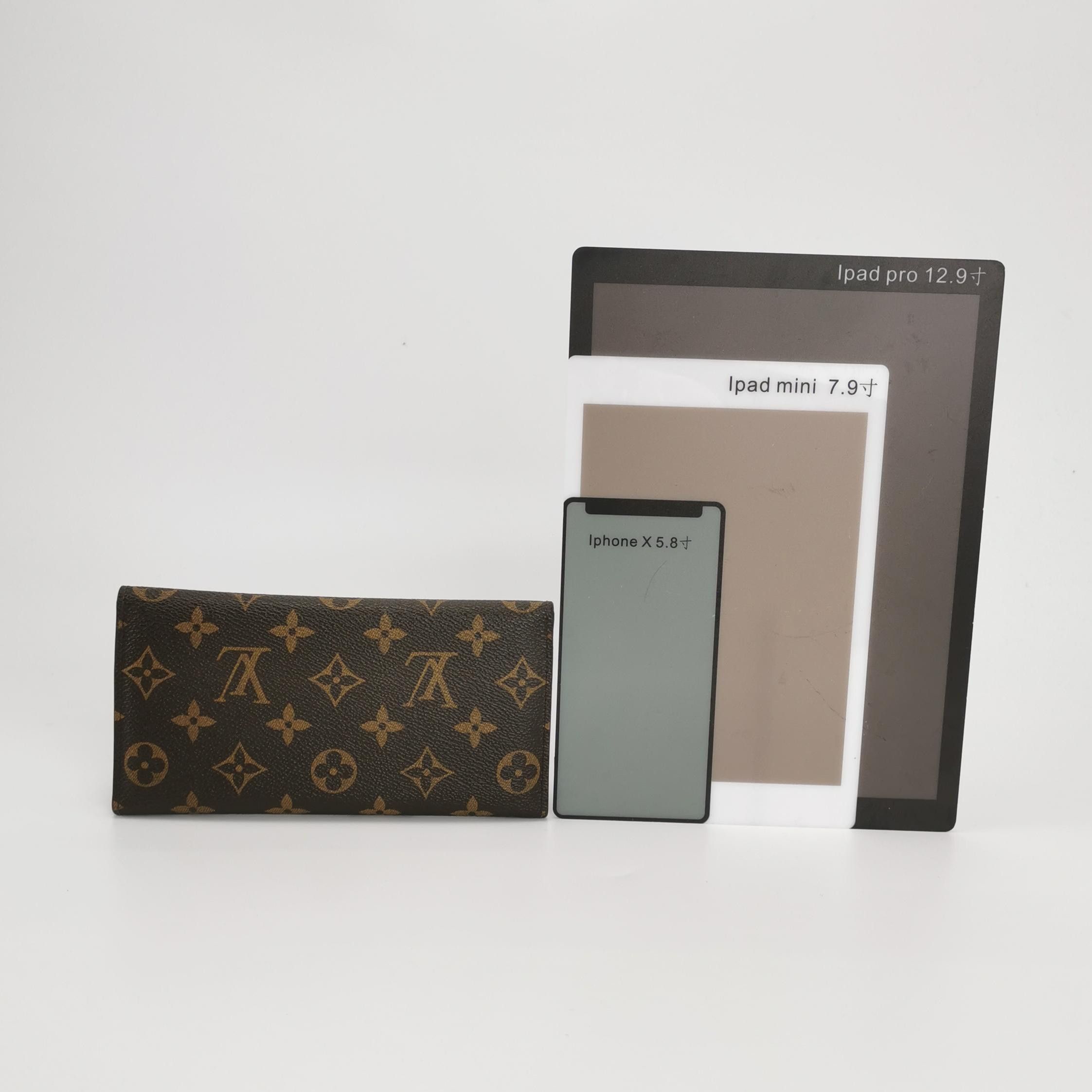 Louis Vuitton Louis Vuitton (LV) Josephine monogram snap button bag walle Size ONE SIZE - 1 Thumbnail