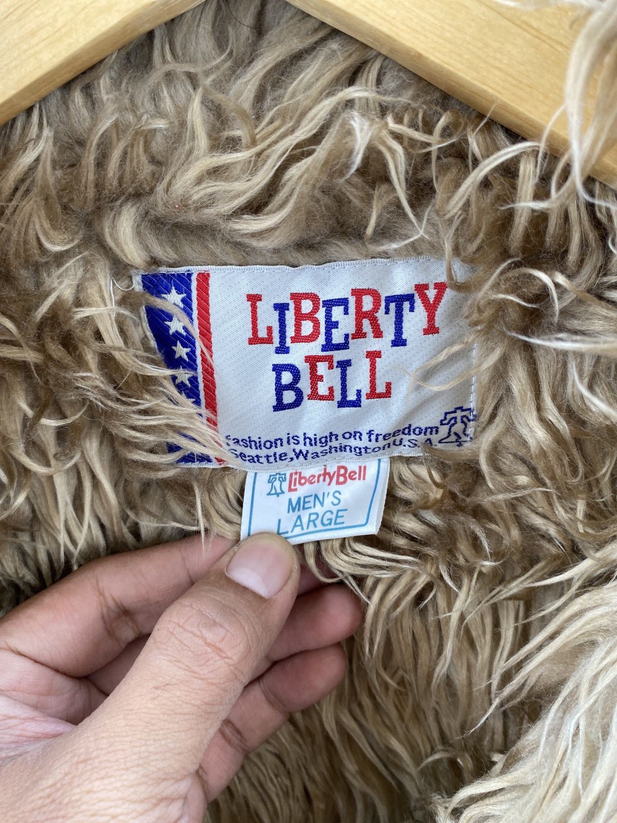 Le Grande Bleu (L.G.B.) Faux Fur Liberty Bell Lgb kmrii style Jacket Size US L / EU 52-54 / 3 - 4 Thumbnail