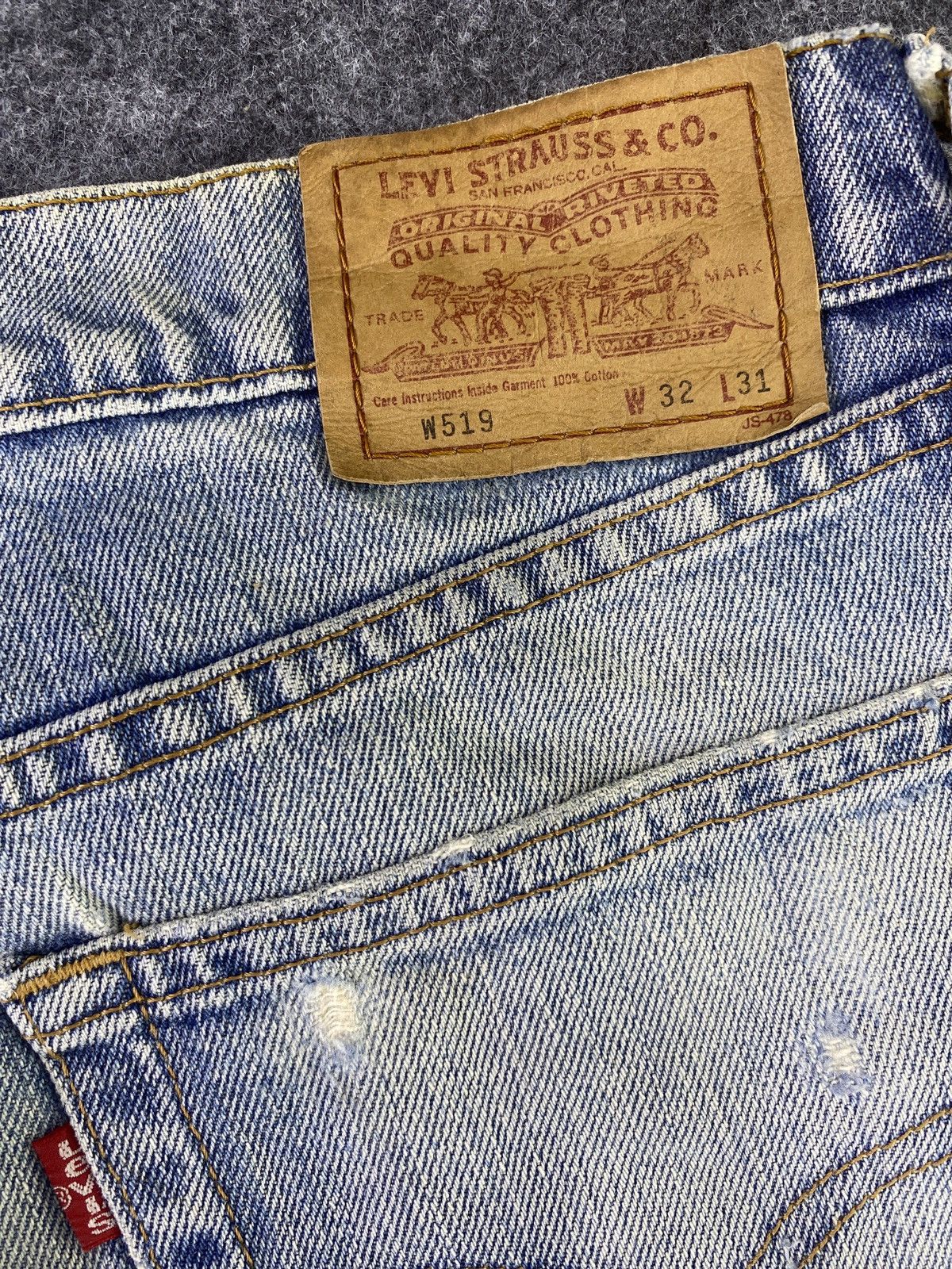 Jean × Levi's × Vintage VINTAGE LEVIS 519 DISTRESS BLUE WASH JEANS - J911 Size US 29 - 11 Thumbnail