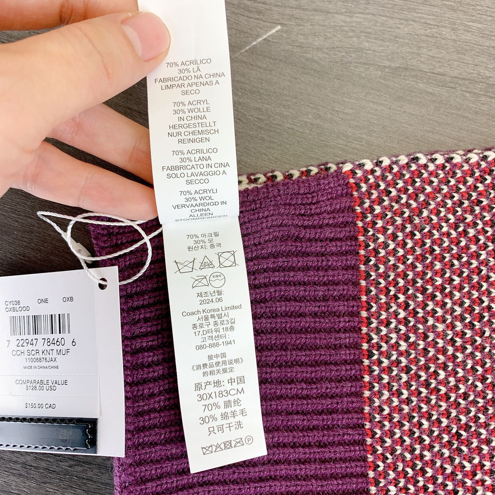 Coach Coach CY038 Coach Script Print Knit Muffler IN Oxblood Size ONE SIZE - 6 Thumbnail