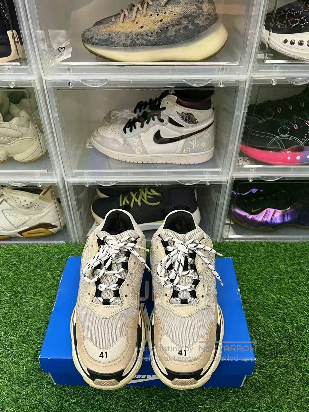 Balenciaga balenciaga triple s dad shoes in beige. Size US 10 / EU 43 - 2 Thumbnail