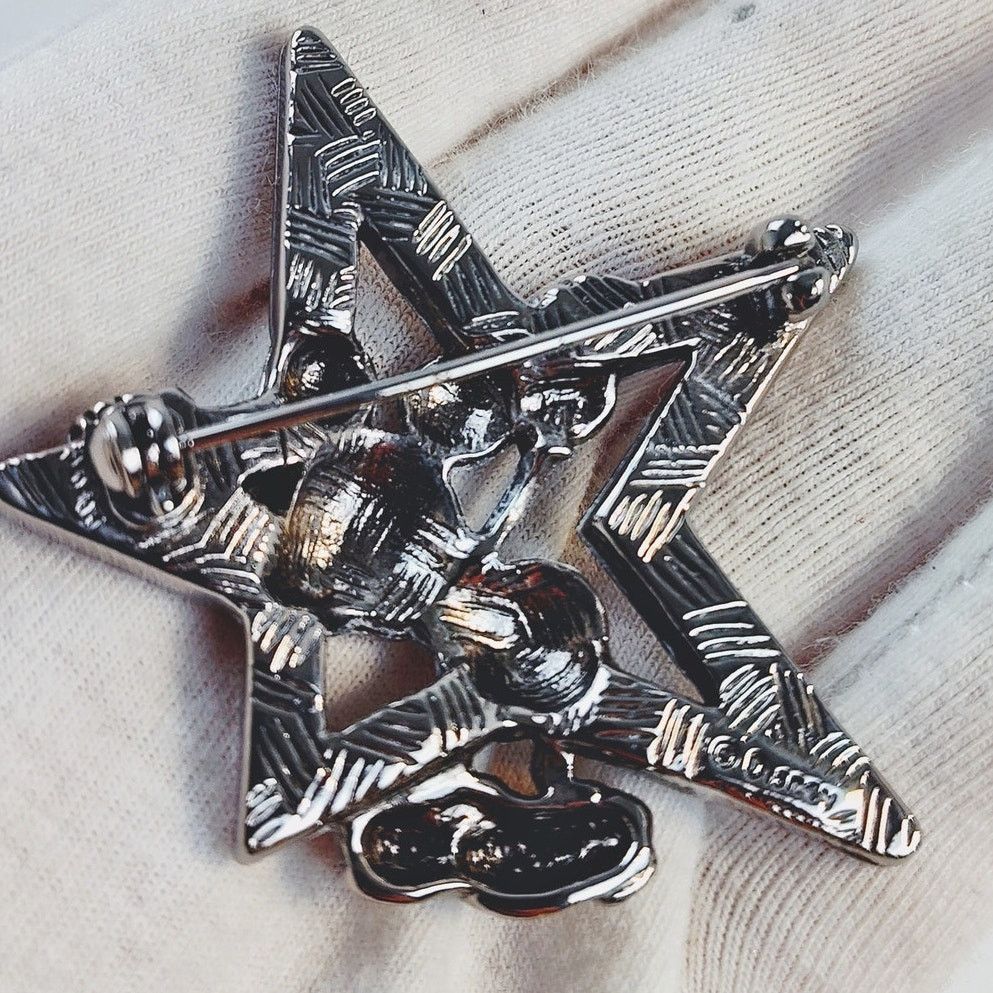 Disney Disney Mickey Mouse Star Brooch Silver White Rhinestones Size ONE SIZE - 6 Thumbnail