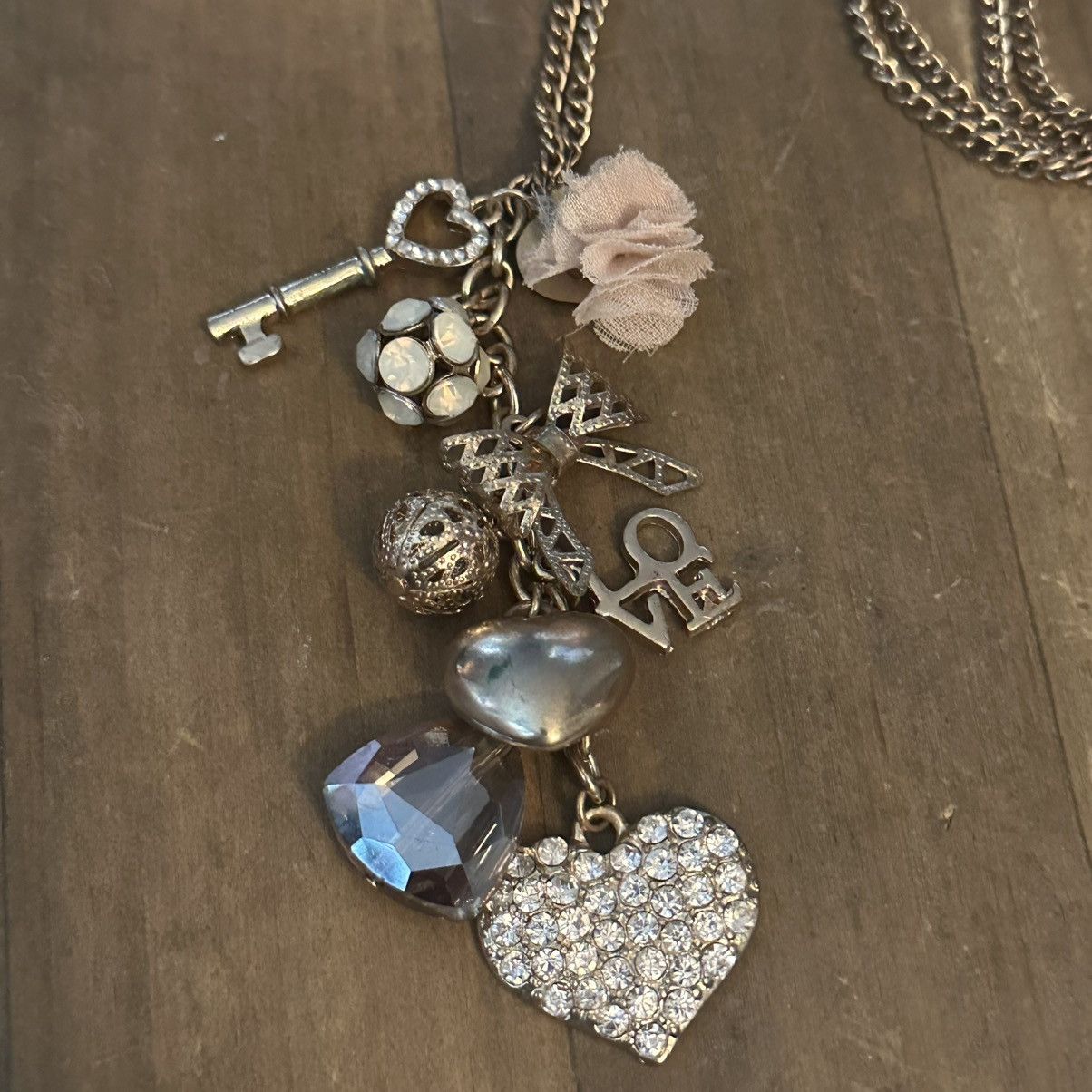 Other Gold tone love theme charm tassel necklace Size ONE SIZE - 2 Thumbnail