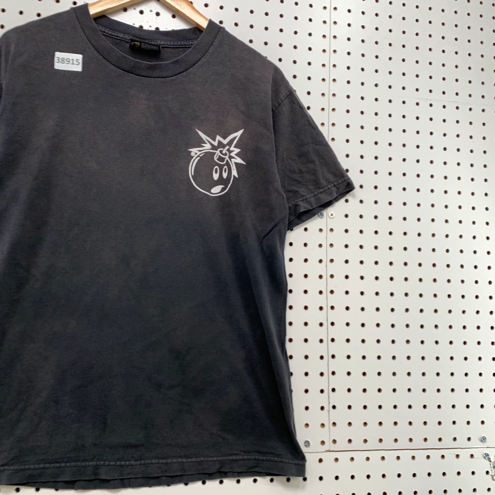 The Hundreds VINTAGE The Hundreds Graphic T-Shirt Men’s Medium Black Skateboard Bomb Hip Hop Size US M / EU 48-50 / 2 - 7 Thumbnail