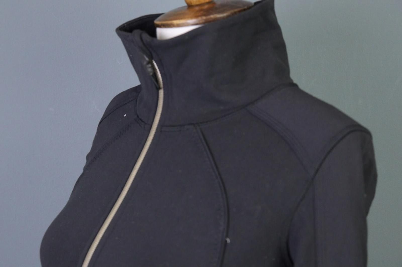Lululemon Lululemon Athletica Gray Full Zip Fleece Track Jacket Size M / US 6-8 / IT 42-44 - 7 Thumbnail