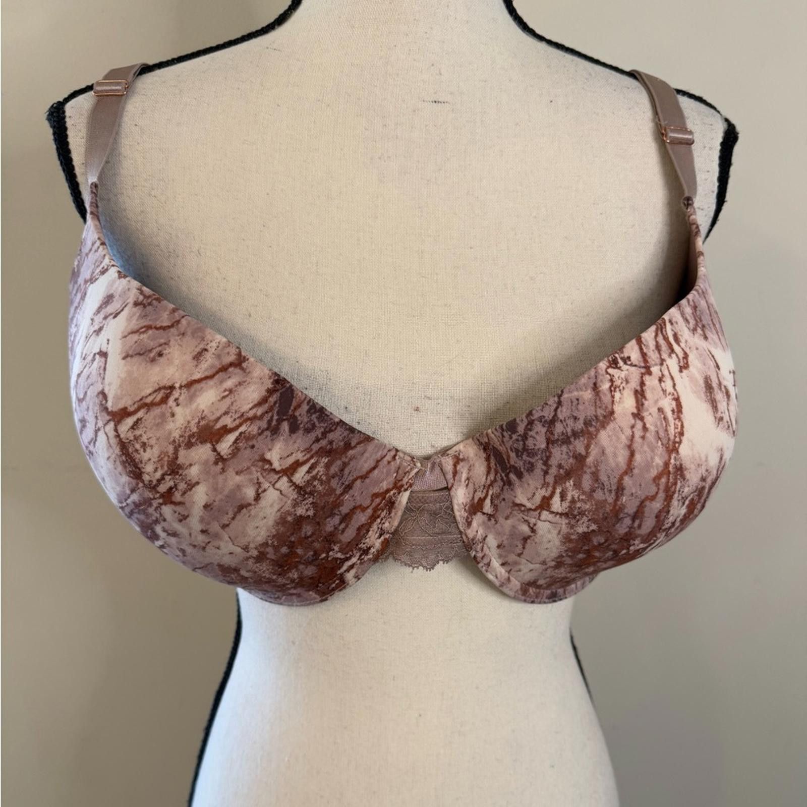 Other Danskin Intimates bra pink cream pattern triple hook 42D Size ONE SIZE - 1 Thumbnail