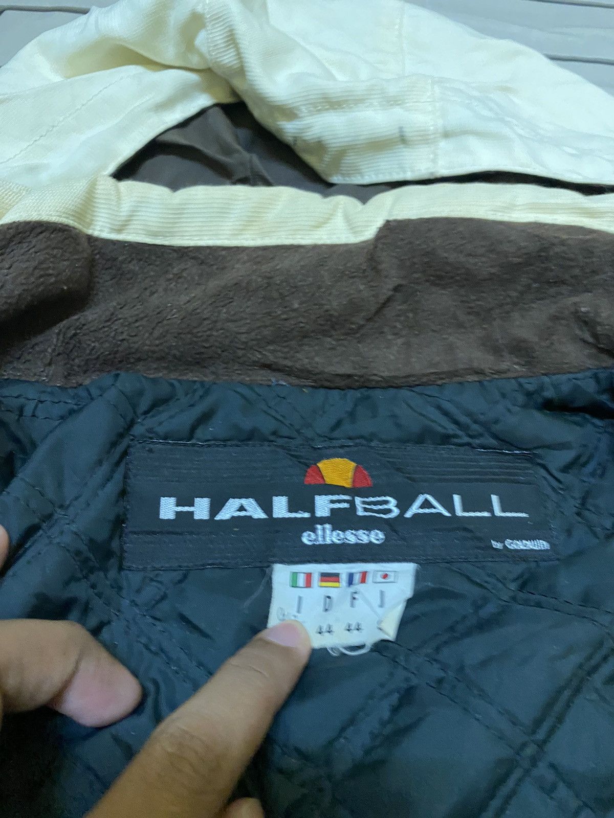 Ellesse JACKET ELLESSE HALFBALL Size US L / EU 52-54 / 3 - 22 Thumbnail