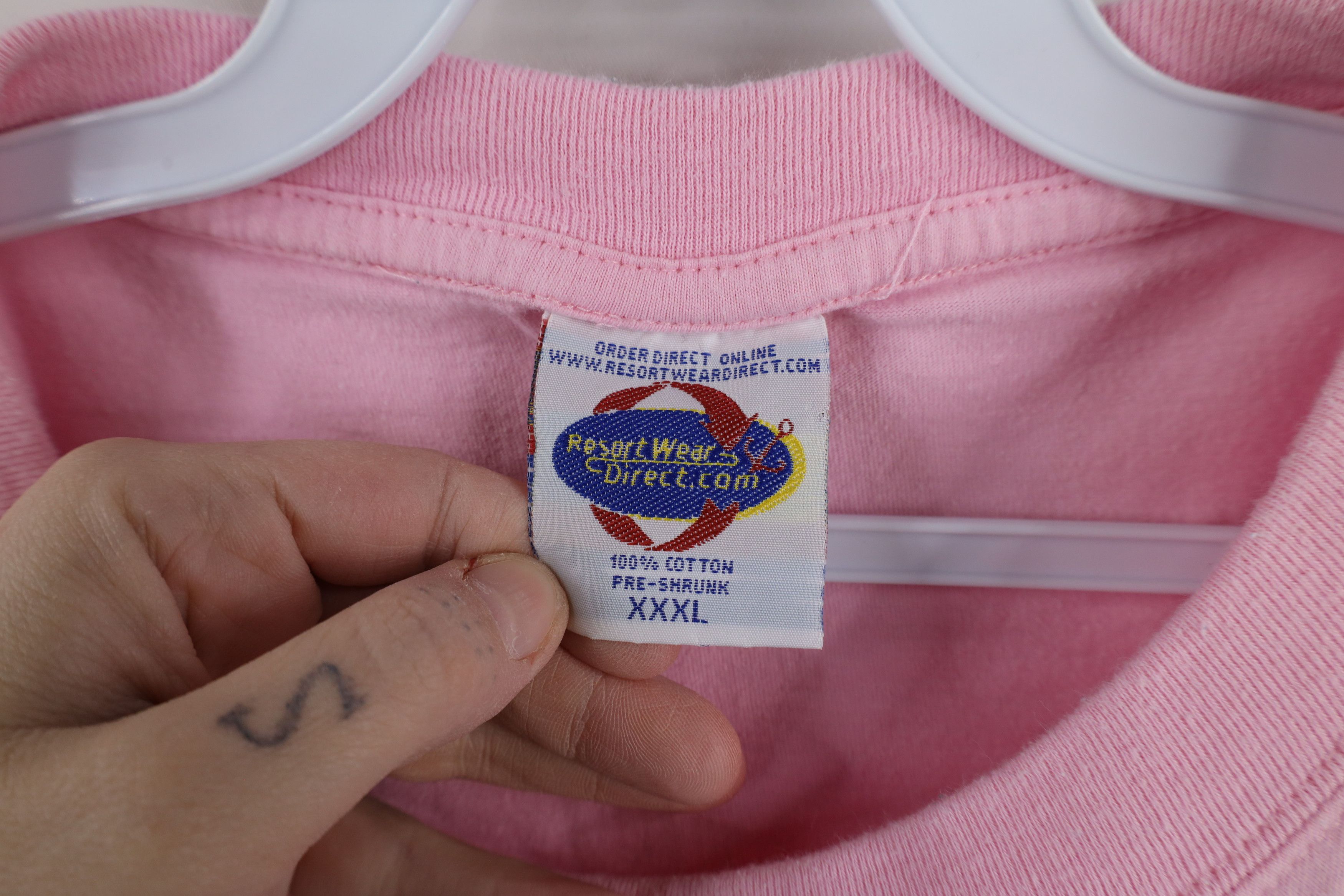 Vintage Vintage 90s Streetwear Nassau Bahamas Dolphins T-Shirt Pink Size 3XL / US 20-22 - 6 Thumbnail