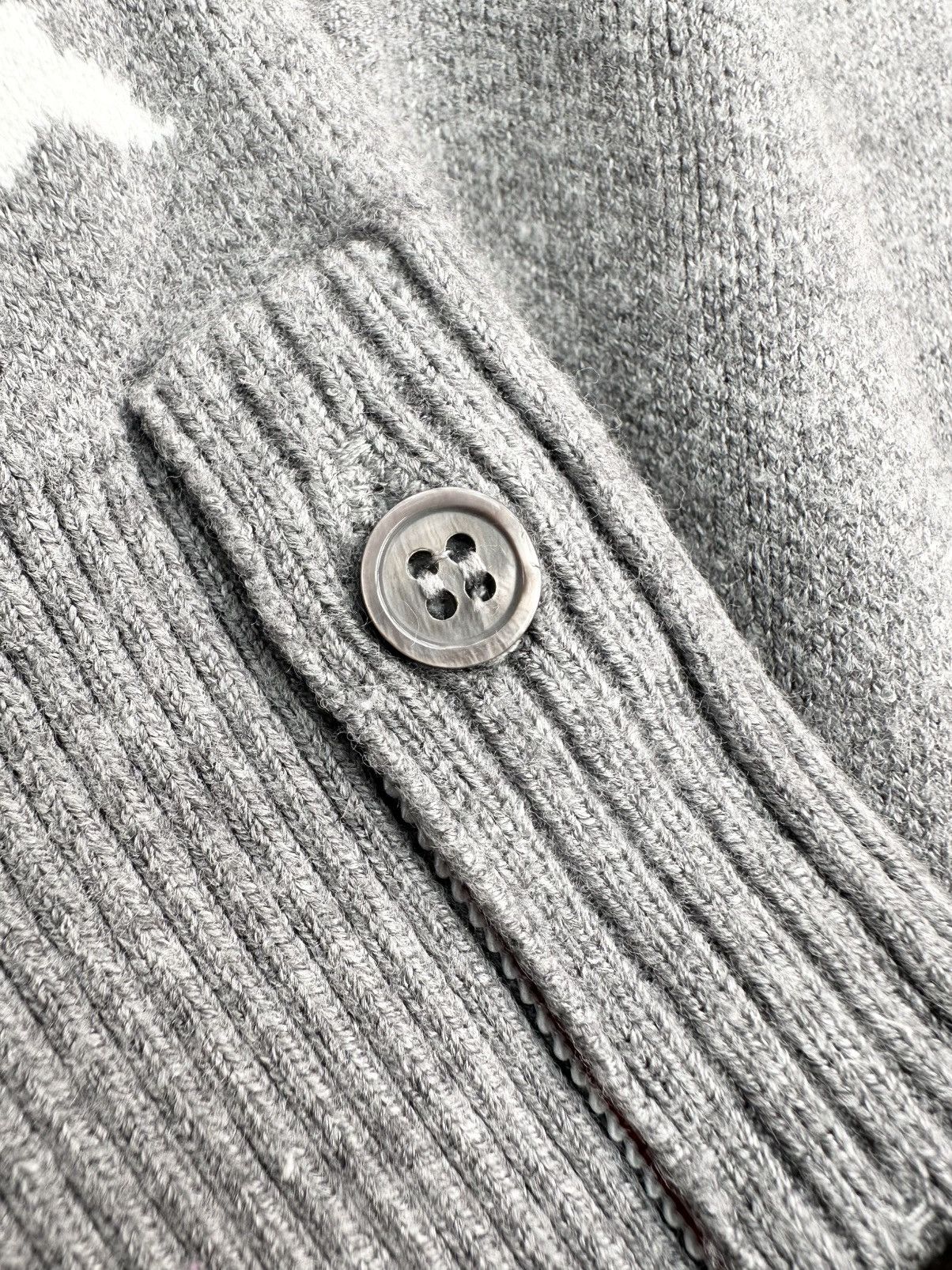 Thom Browne Cardigan decorated with Dolphins in 100% cashmere Size US M / EU 48-50 / 2 - 9 Thumbnail