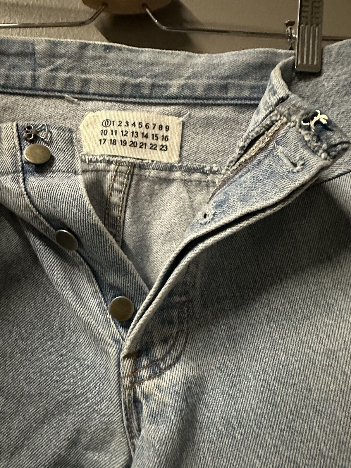 Maison Margiela AW 2001 wide artisanal denim shorts Size US 28 / EU 44 - 4 Thumbnail