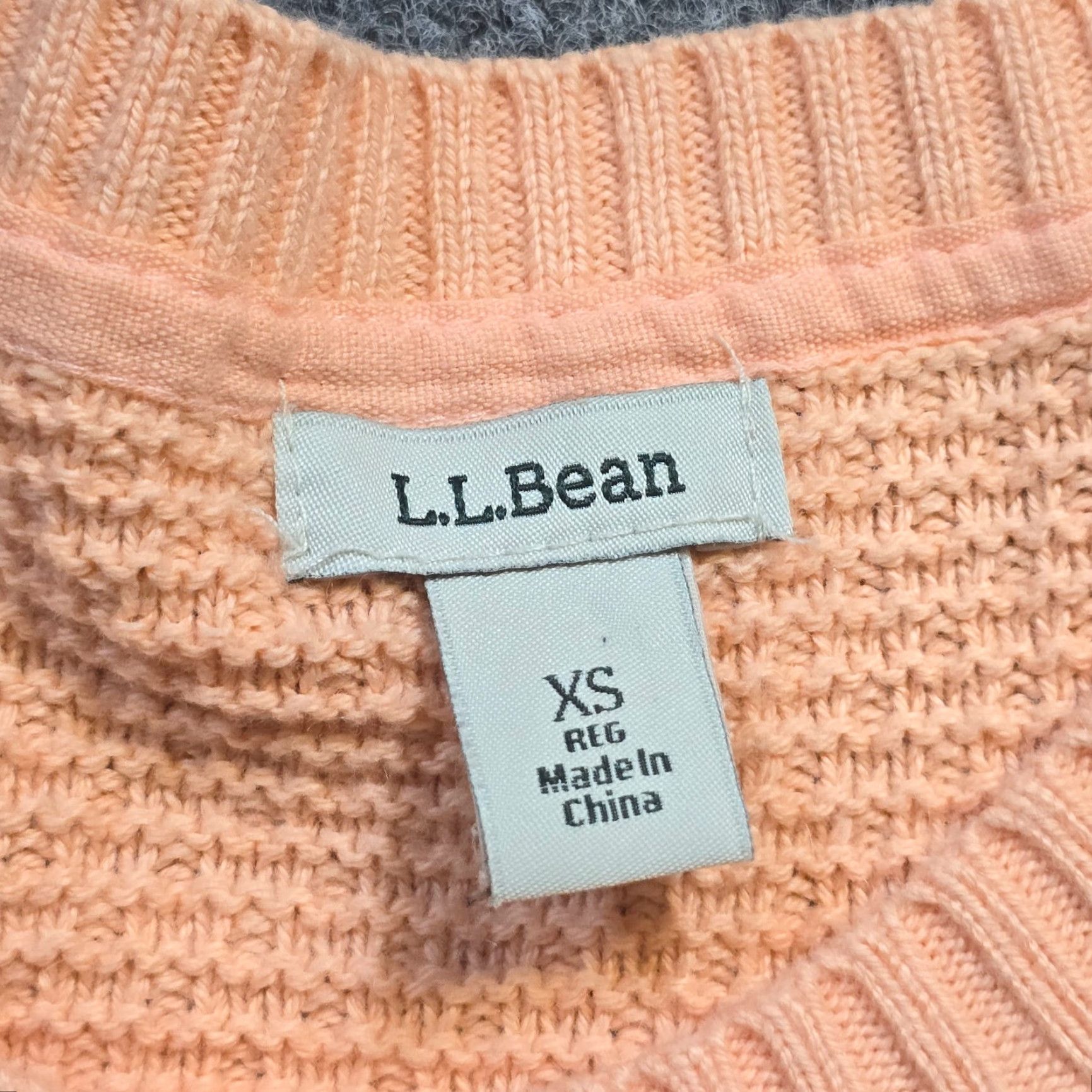Vintage L.L. Bean Cardigan Sweater Womens XS Orange Knit Long Sleeve Career Regular Fit Sh sweater? Size XS / US 0-2 / IT 36-38 - 4 Thumbnail