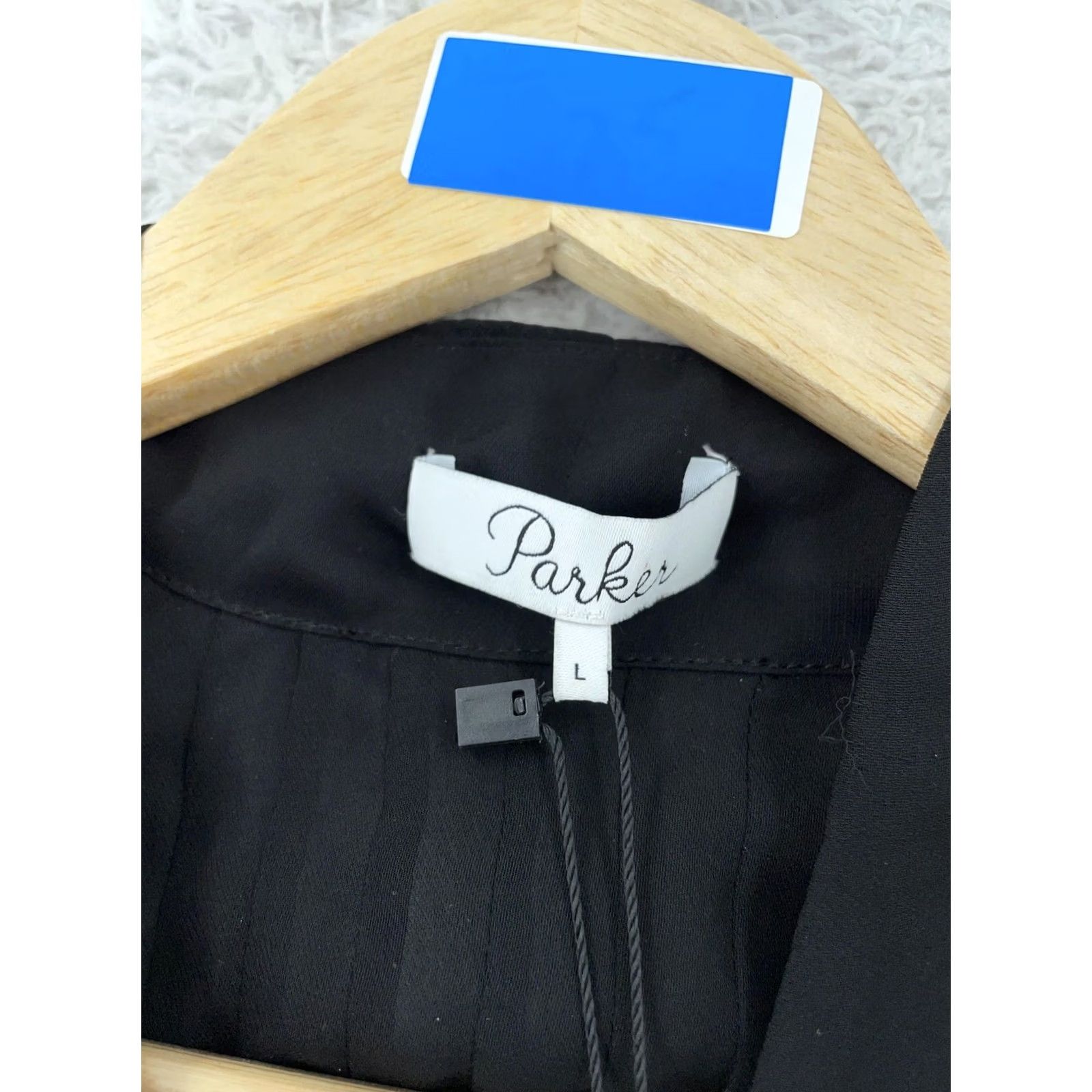 Parker Parker Blouse Top Women's L Black Sleeveless Pleated Back Dressy Tie Neck V-Neck Pullover Casual Travel Size L / US 10 / IT 46 - 5 Thumbnail