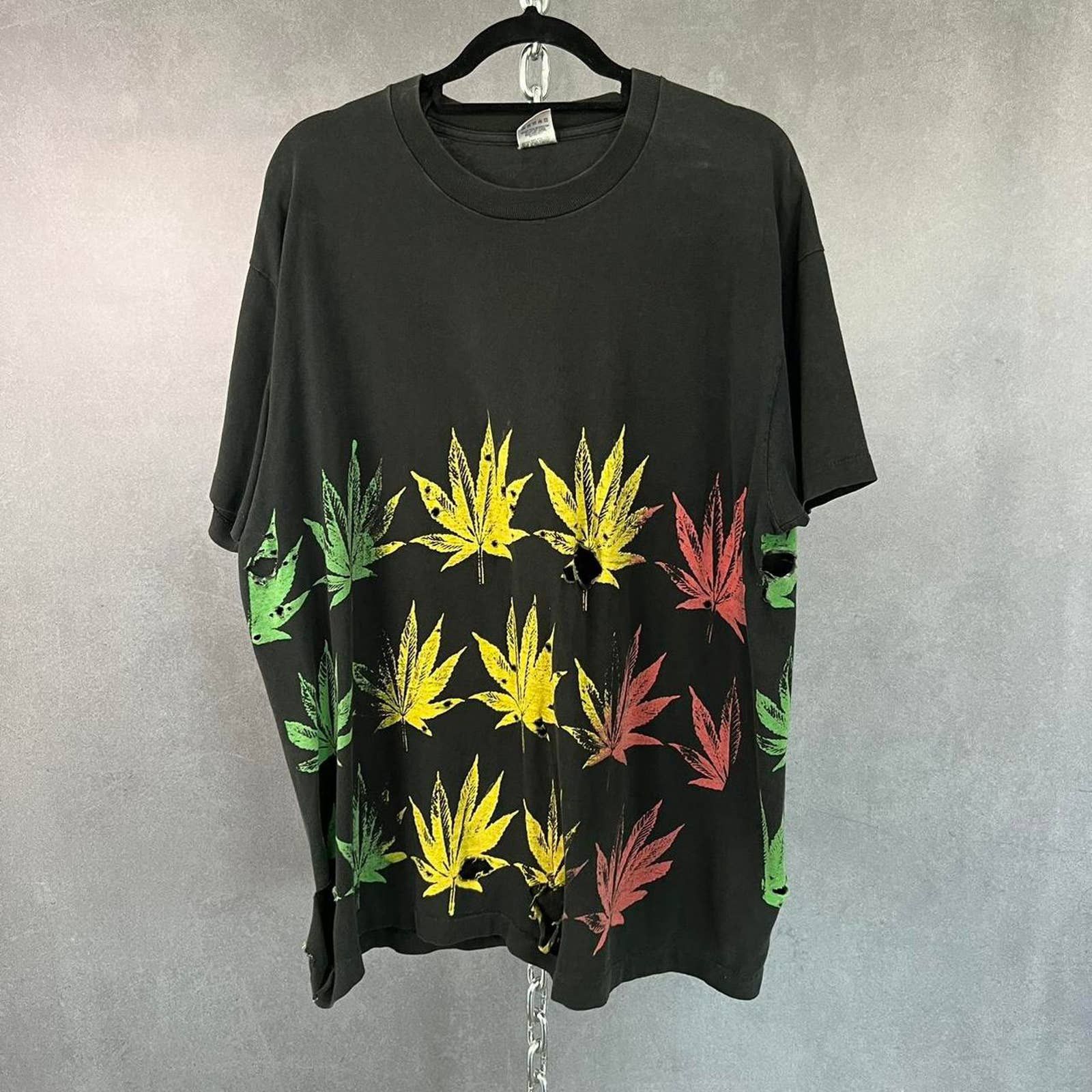 Vintage single stitch Rasta marijuana leaf shirt. size XL