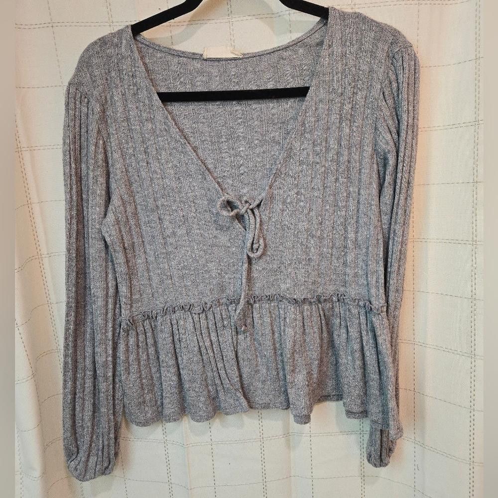 Designer Altard State V Neck Top Size S / US 4 / IT 40 - 1 Thumbnail