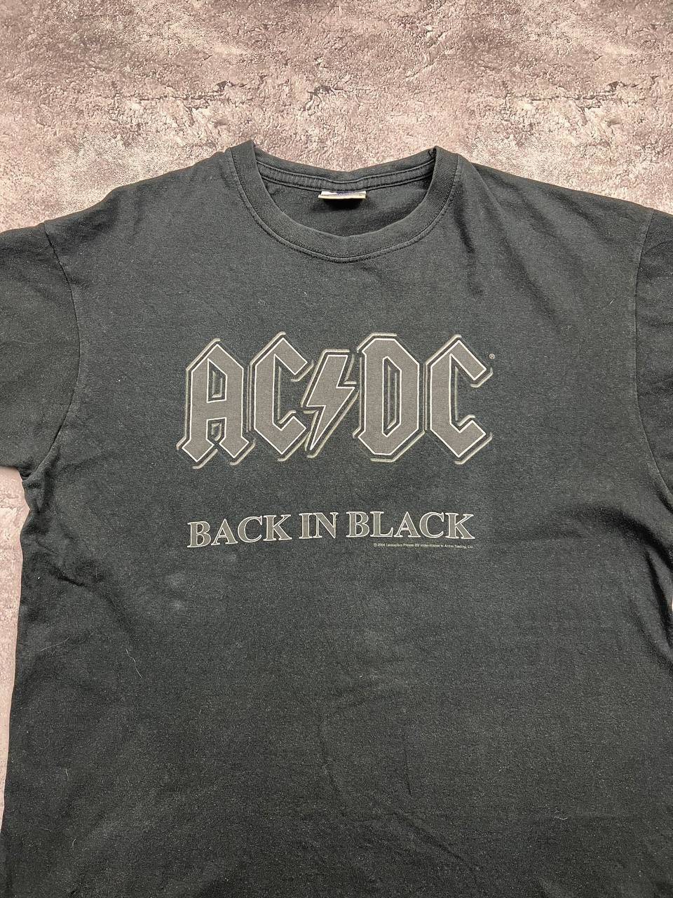 AC/DC Vintage 2004S AC/DC T-Shirt Back In Back Album T-shirt Bend Size US L / EU 52-54 / 3 - 4 Thumbnail