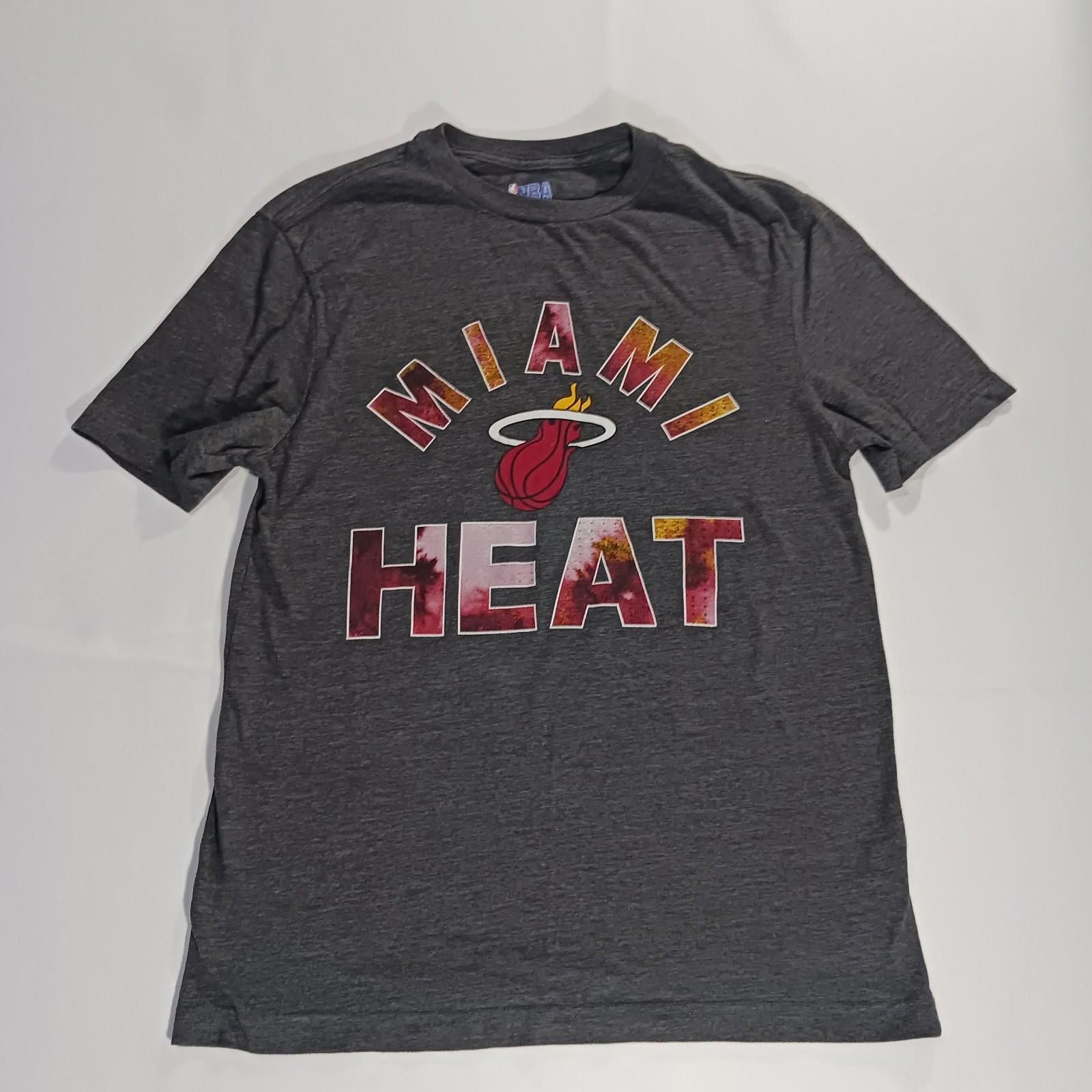 NBA NBA Miami Heat T-Shirt Mens Medium Gray Short Sleeve Graphic Size ONE SIZE - 10 Thumbnail
