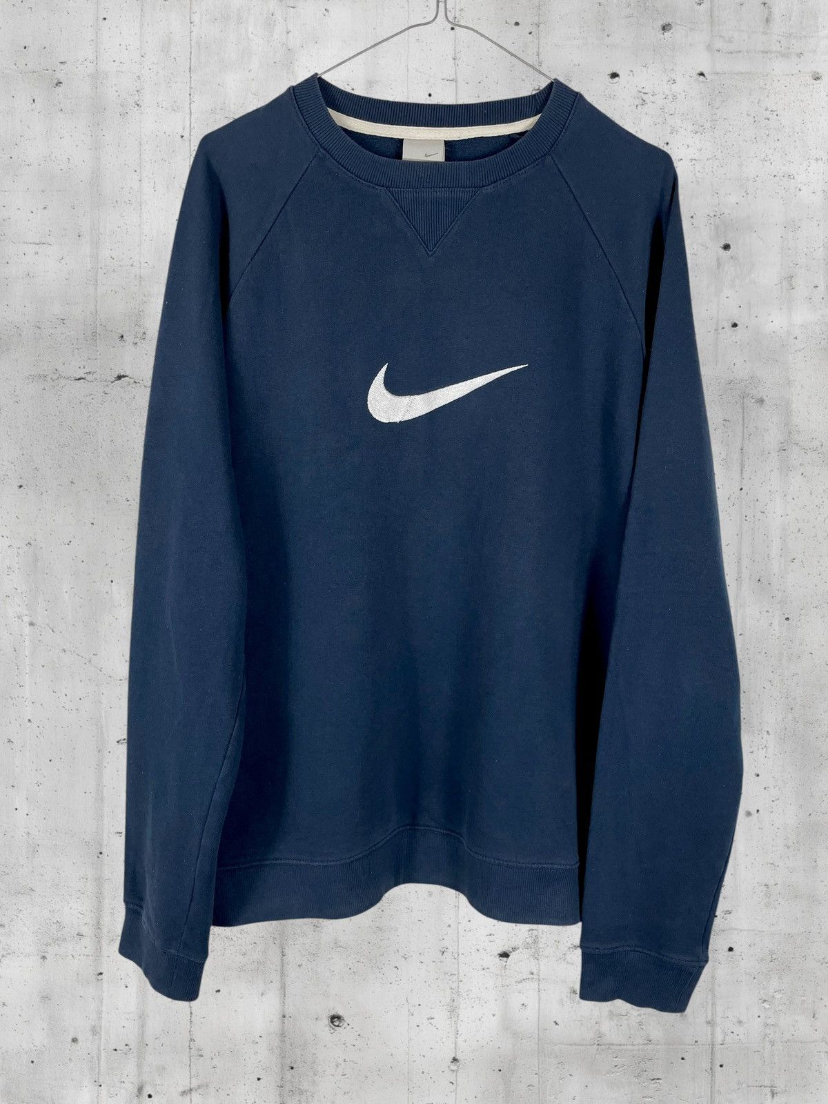 Nike Nike Vintage 90s Center Swoosh Navy Crewneck Sweatshirt Size US L / EU 52-54 / 3 - 2 Thumbnail