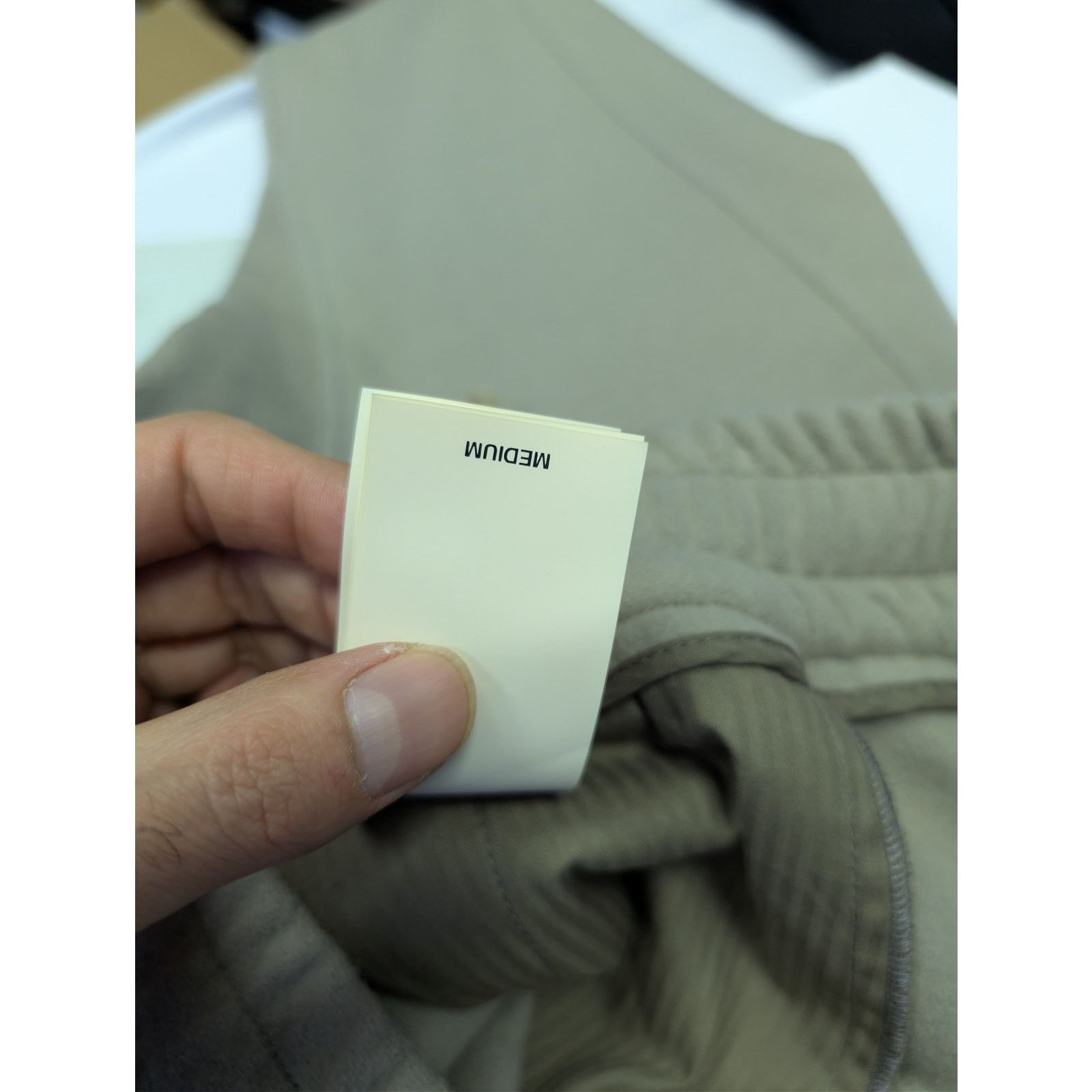 Fear of God o1rshd1 Eternal Fleece Relaxed Sweatpants in Dusty Beige Size US 32 / EU 48 - 19 Thumbnail
