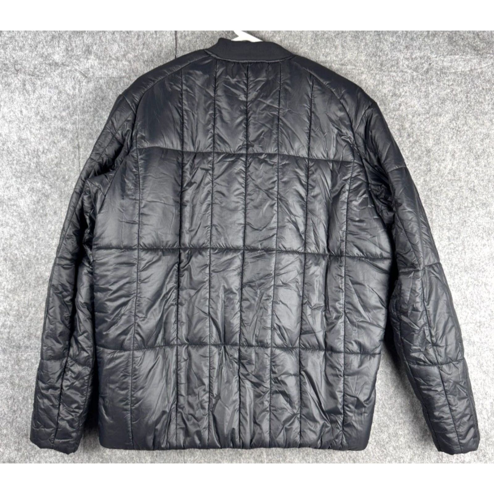 Lululemon Lululemon Insulated Bomber Jacket Men Large Black Puffer Full Zip M4AE3S Size US L / EU 52-54 / 3 - 3 Thumbnail