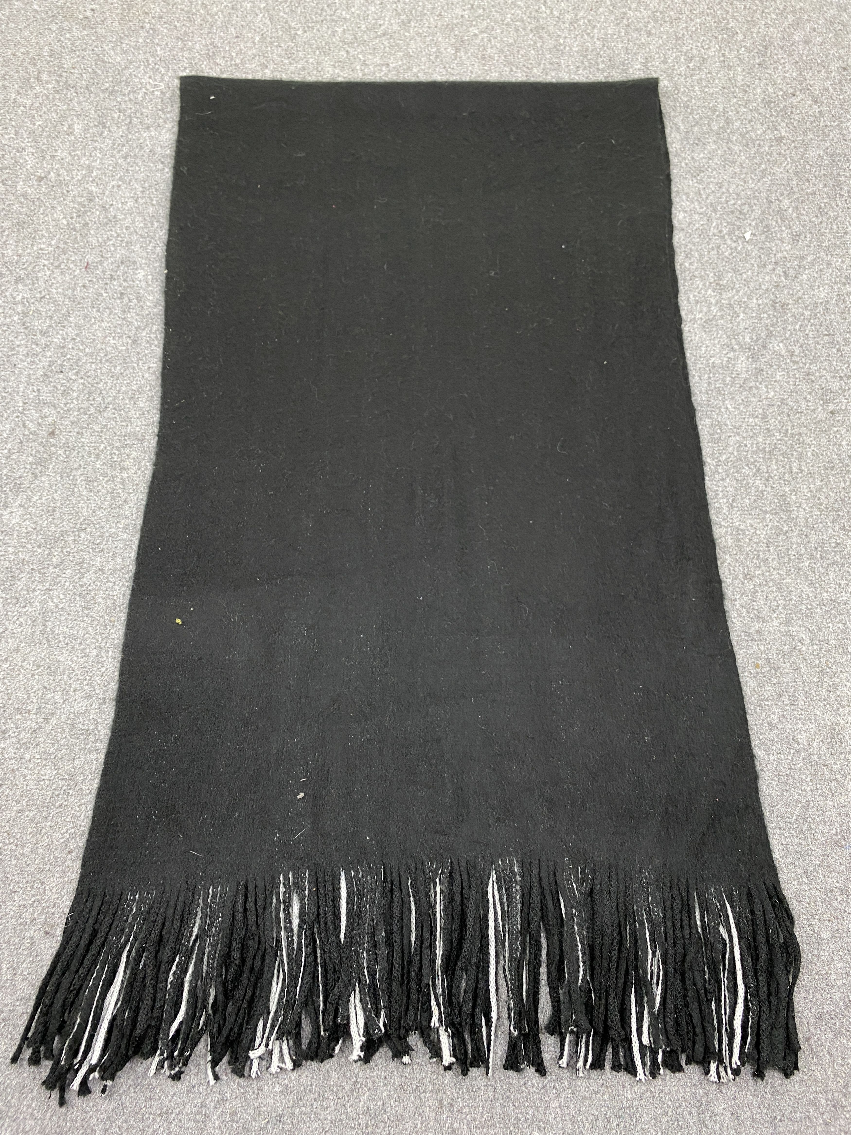 Japanese Brand Stripes Japanese Brand Scarf / Muffler - SC0349 Size ONE SIZE - 3 Thumbnail