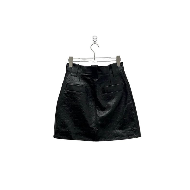 Louis Vuitton Louis Vuitton Full print dark print leather skirt Size 37" - 3 Thumbnail