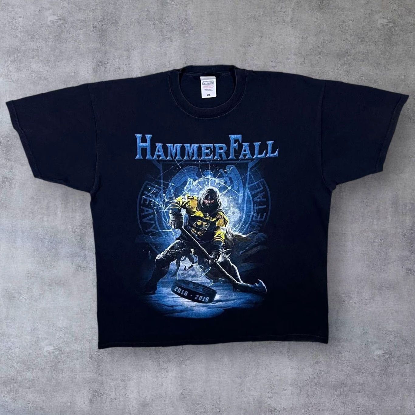 Fruit Of The Loom HammerFall Hector 93 Power Heavy Metal Music Band Black T-Shirt XL Mens Shirt Short Sleeve Logo Print Front Back 2000s HT88 Size US XL / EU 56 / 4 - 2 Thumbnail