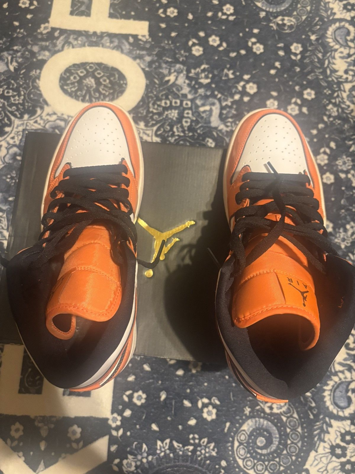 Jordan Brand Jordan 1 Mid Size US 10.5 / EU 43-44 - 7 Thumbnail