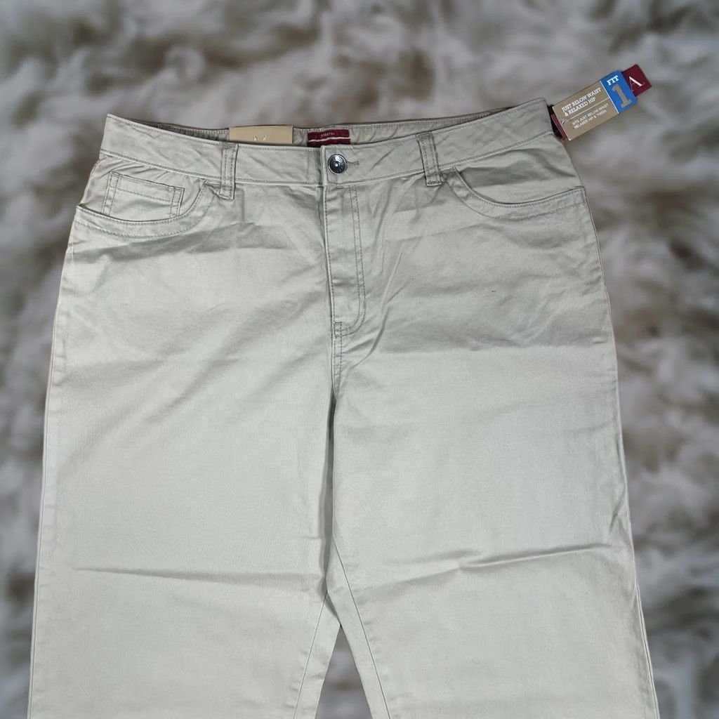 Merona Merona Womens 14 Chino Capri CropCapri Pants Relaxed Hip & Thigh Stretch 23in Inseam Beige NWT Holiday? Size 36" / US 14 / IT 50 - 1 Thumbnail