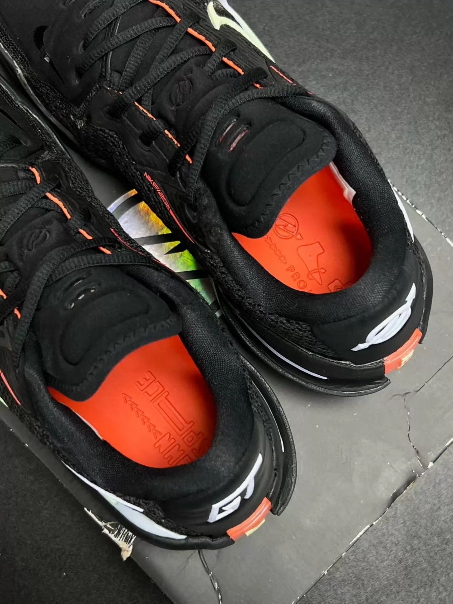 Nike NIKE GT CUT 1 Black Red 42.5 OG Box good condition Size US 9.5 / EU 42-43 - 4 Thumbnail