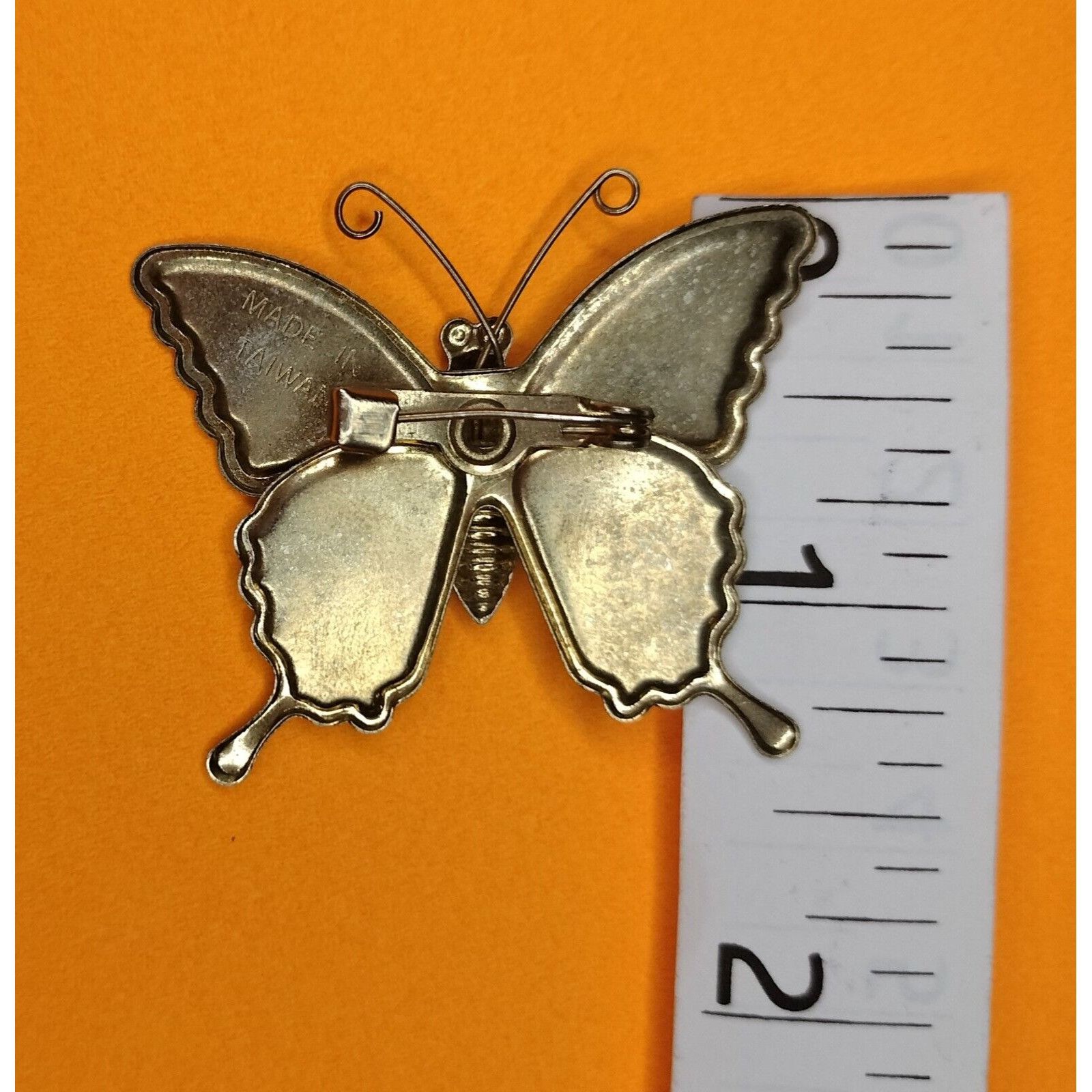 Other Colorful Enameled Butterfly Pin Gold Tone Jewelry Brooch Gli Size ONE SIZE - 14 Thumbnail