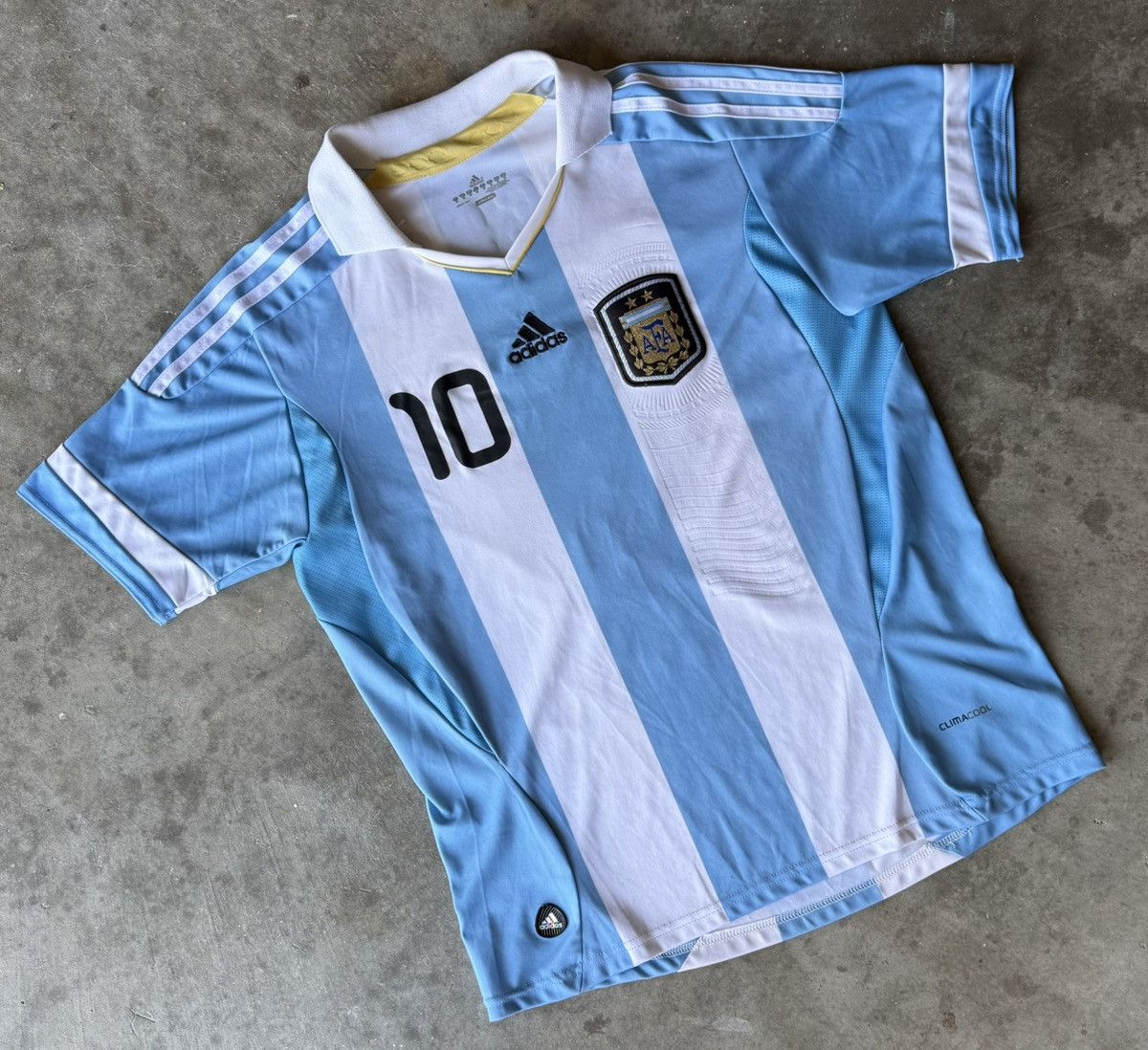 Adidas × Vintage Argentina Soccer Jersey Size Medium #10 MESSI Size US M / EU 48-50 / 2 - 1 Thumbnail