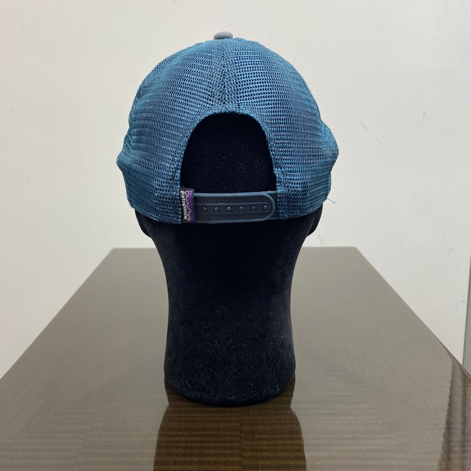 Patagonia Rare Patagonia Interstate Wave Mesh Trucker Hat Snapback Size ONE SIZE - 4 Thumbnail