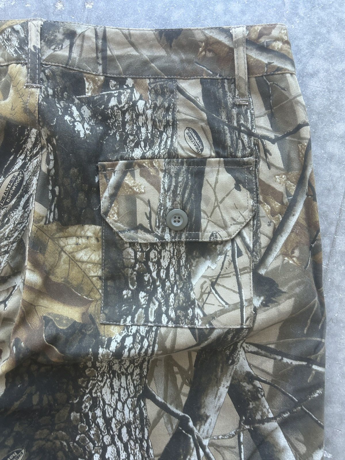 Japanese Brand × Realtree × Vintage Vintage Y2K Baggy Realtree Cargo Pants Size US 35 - 6 Thumbnail