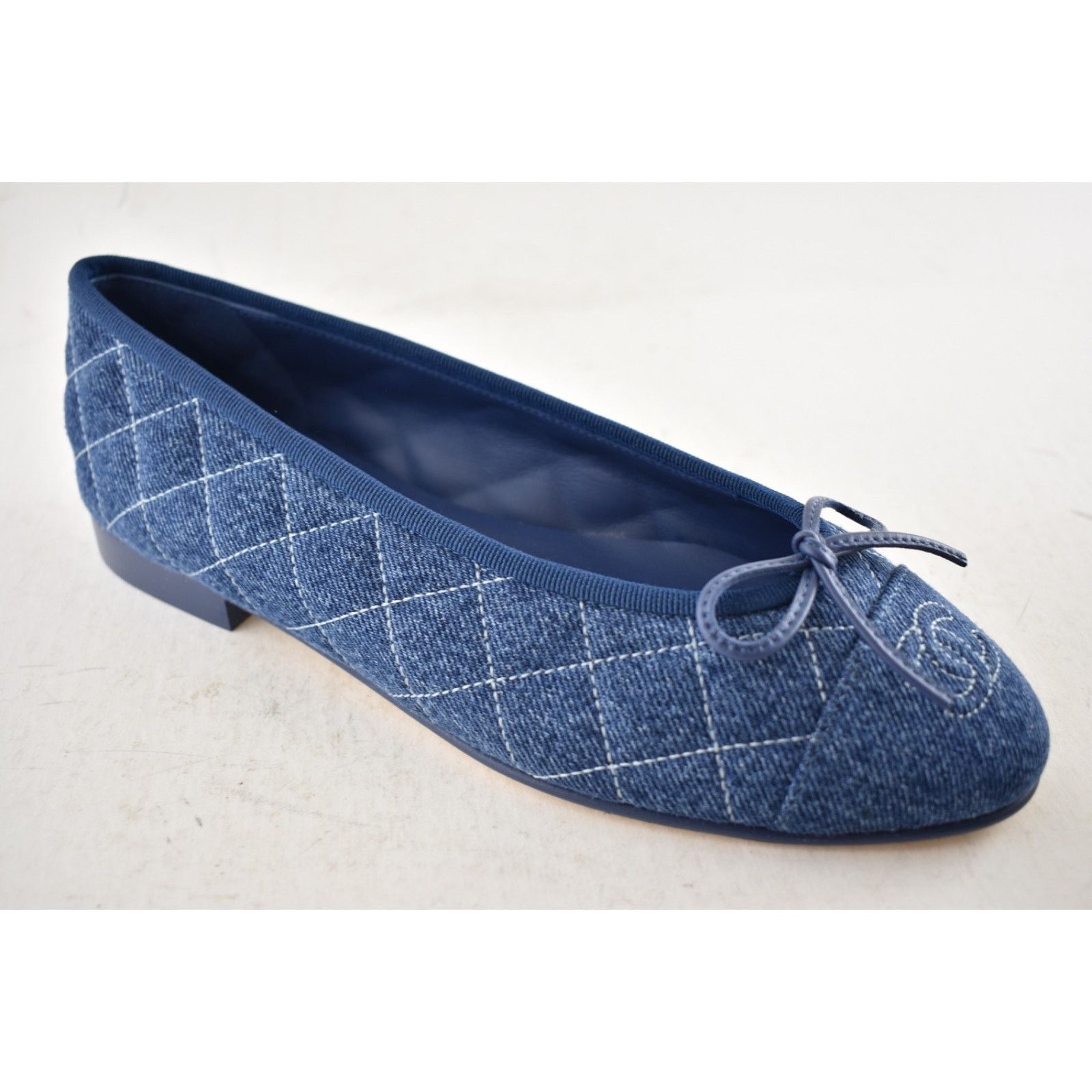 Chanel Chanel Denim Blue Quilted CC Bow Ballet Flat 41.5 Size US 11.5 / IT 41.5 - 6 Thumbnail