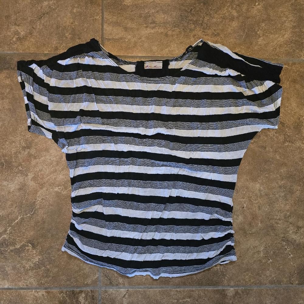 Designer Black White Striped FM Short Sleeve Size M / US 6-8 / IT 42-44 - 1 Thumbnail