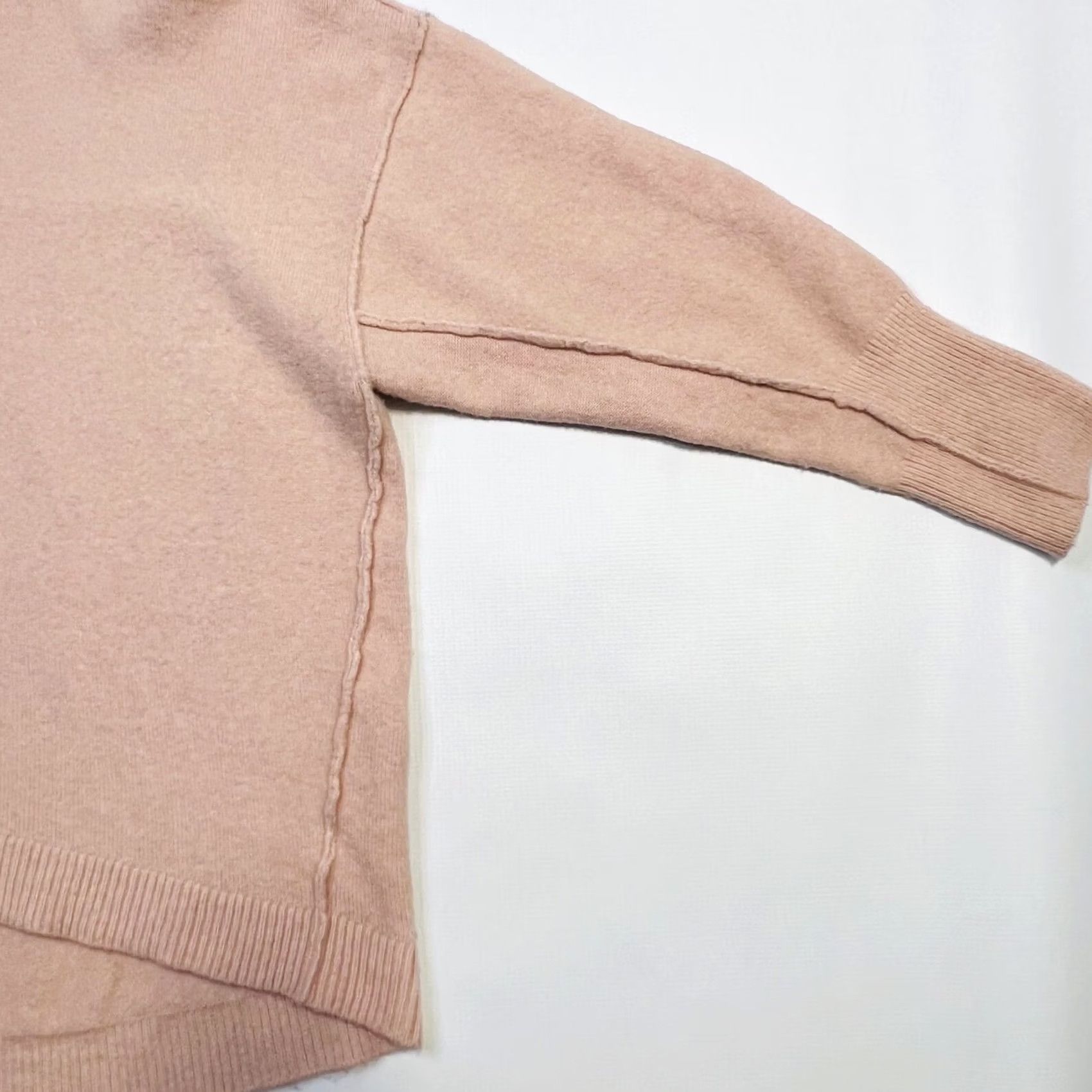 Free People VINTAGE? No. Free People Sweater Womens Small Pink Turtleneck Pullover Cozy Knit Wool Blend Size S / US 4 / IT 40 - 4 Thumbnail