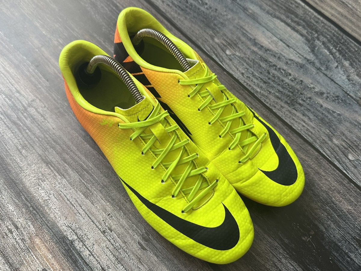 Nike 2013 NIKE MERCURIAL VICTORY IV SOCCER BOOTS CLEATS US 10.5 Size US 10.5 / EU 43-44 - 4 Thumbnail