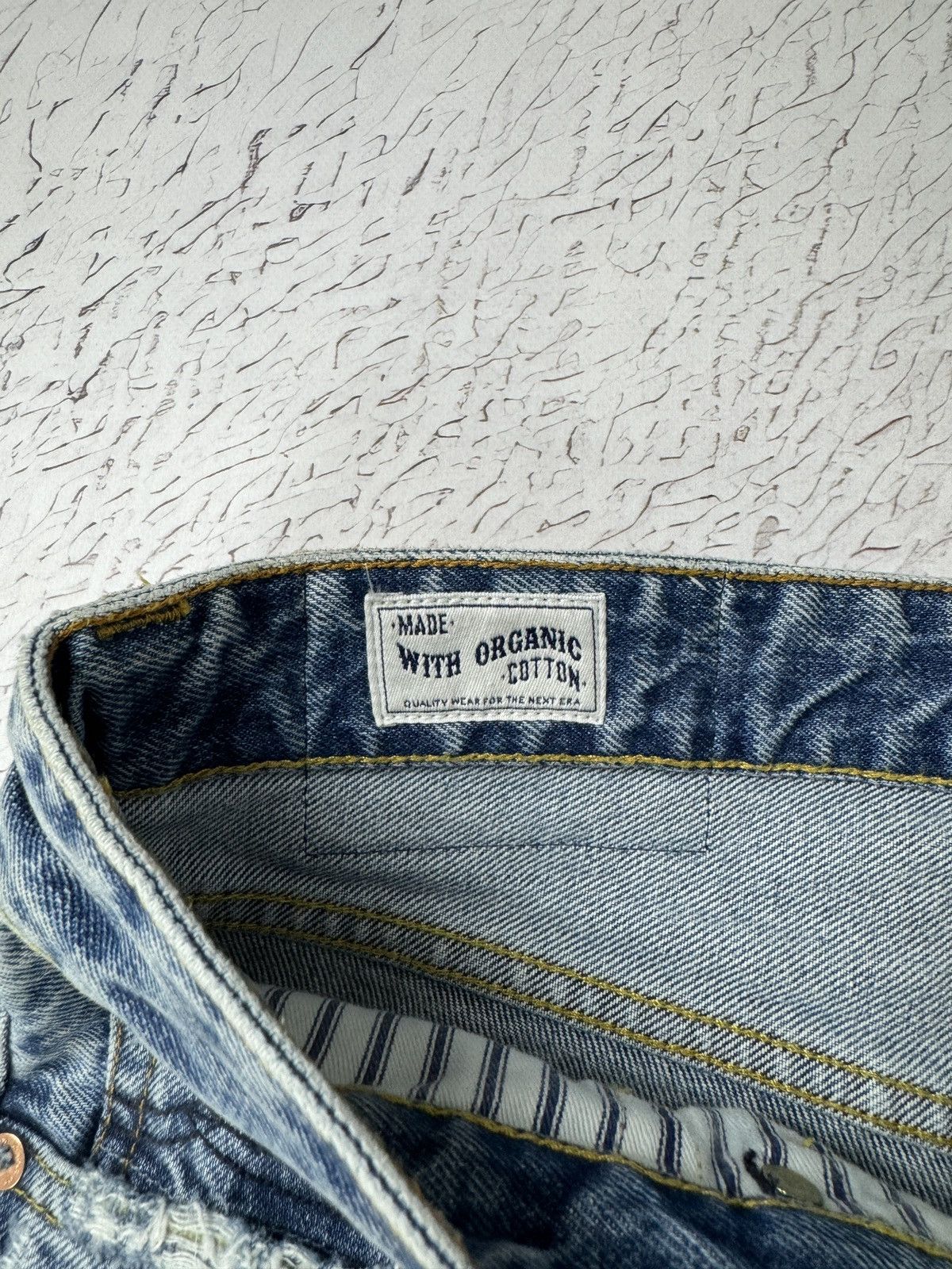 Kings Of Indigo Kings of Indigo KOI Light vintage destroyed high rise jeans Size US 34 / EU 50 - 20 Thumbnail