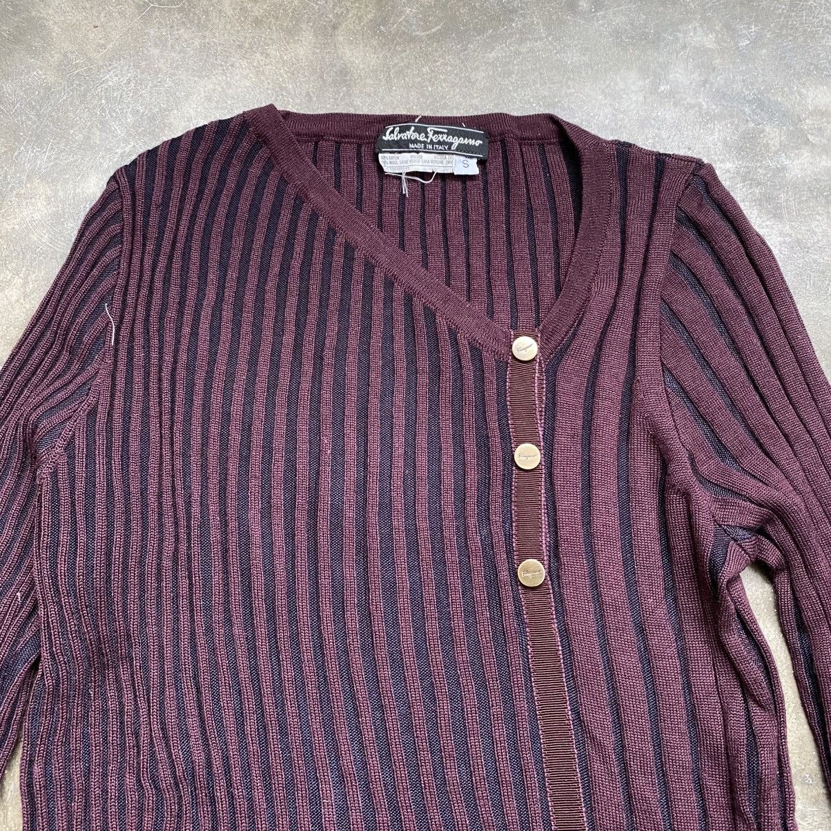 Salvatore Ferragamo 90s Salvatore Ferragmo Luxur Style Rib Knit Cardigan Size S / US 4 / IT 40 - 2 Thumbnail