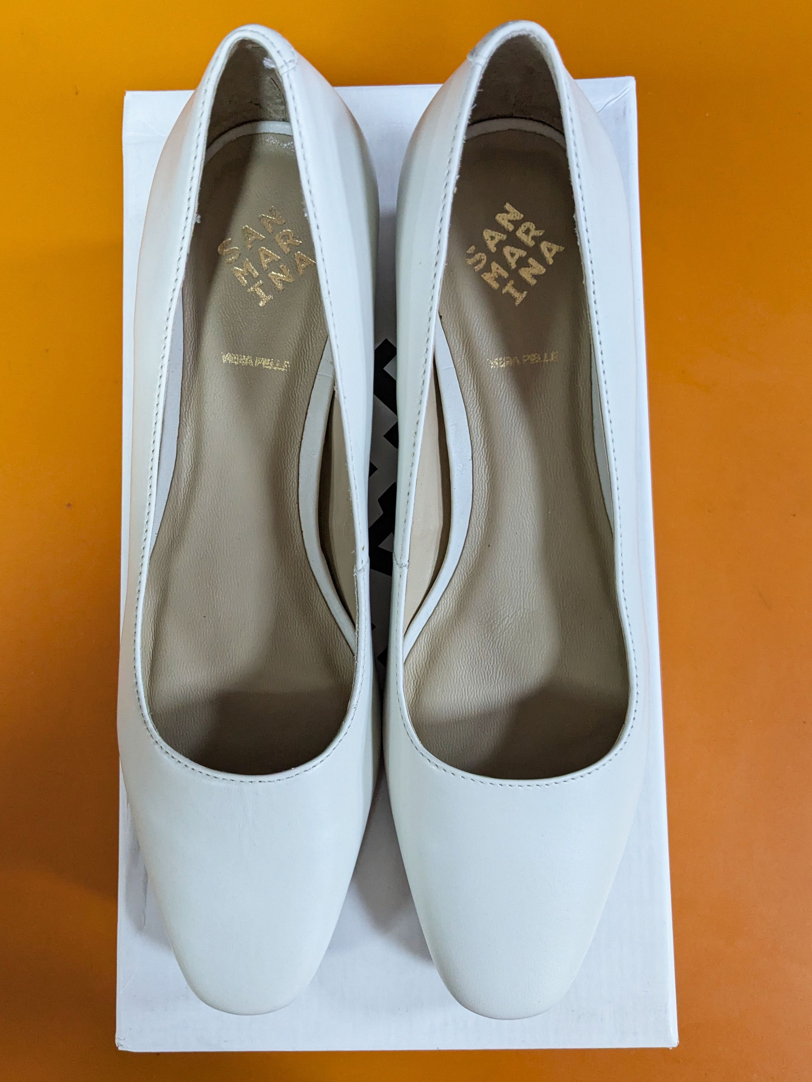 Other San Marina White Leather Pumps – New, EU 37 Size US 7 / IT 37 - 1 Thumbnail