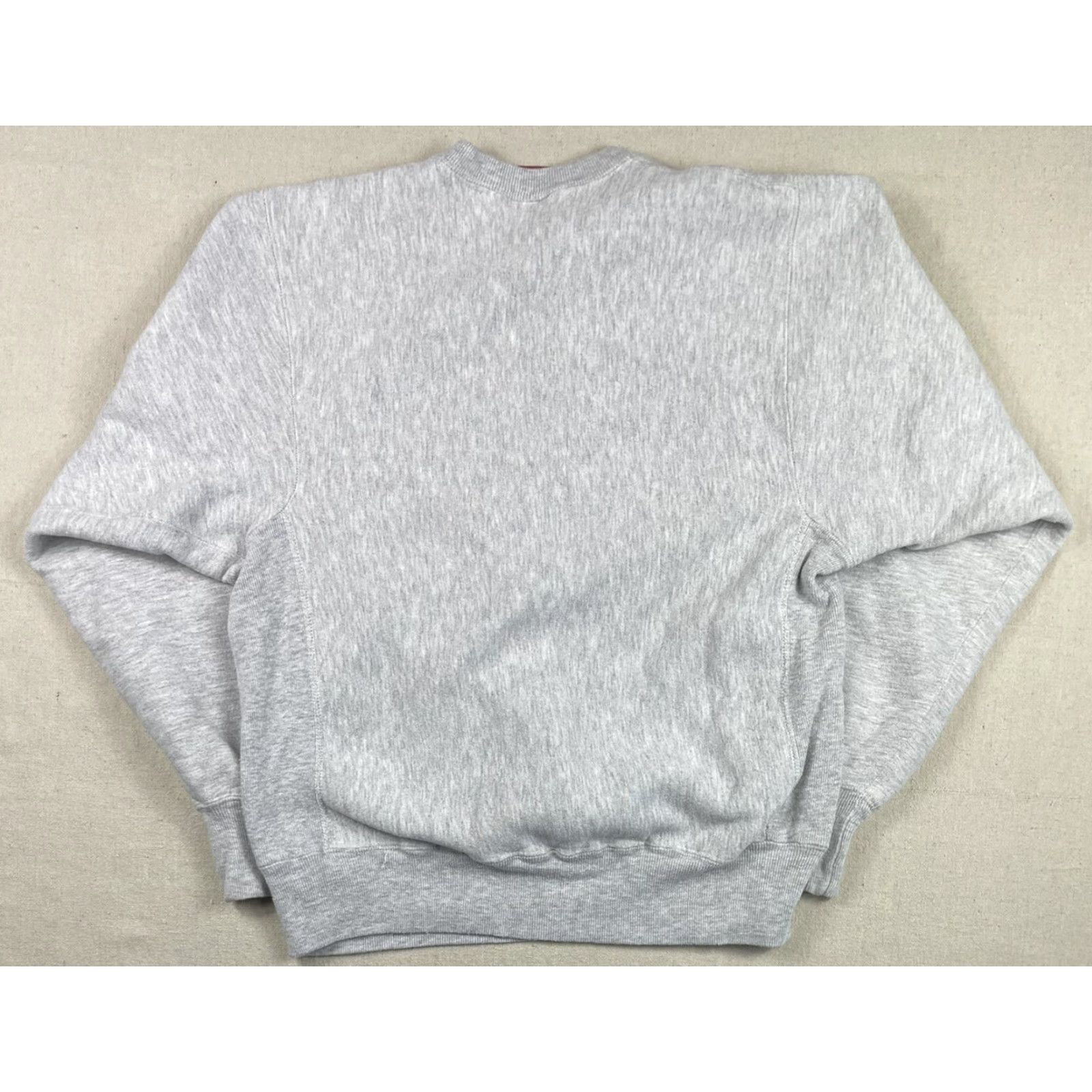 Champion VINTAGE Champion Gray Crewneck Sweatshirt USA 90s Sz M Mens Mom Size US M / EU 48-50 / 2 - 4 Thumbnail
