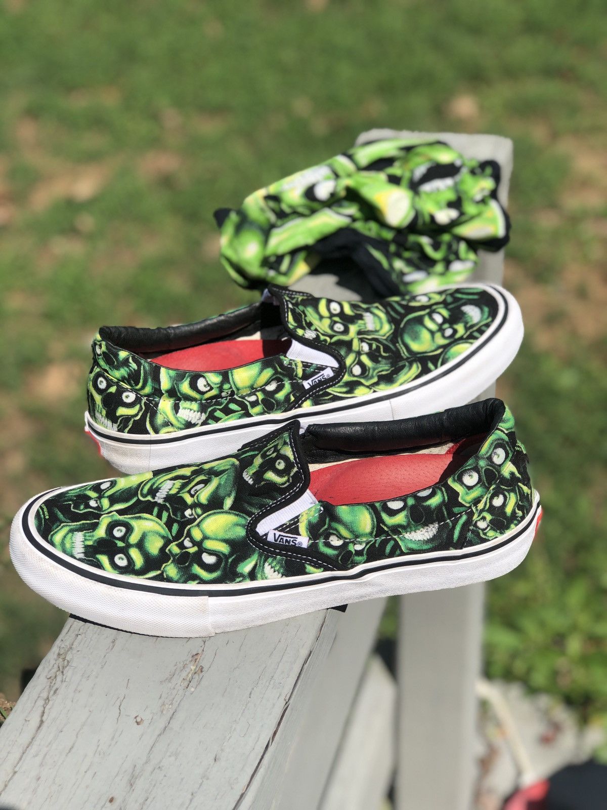 supreme vans spip-on skull pile シュプリームスリッポン - スニーカー