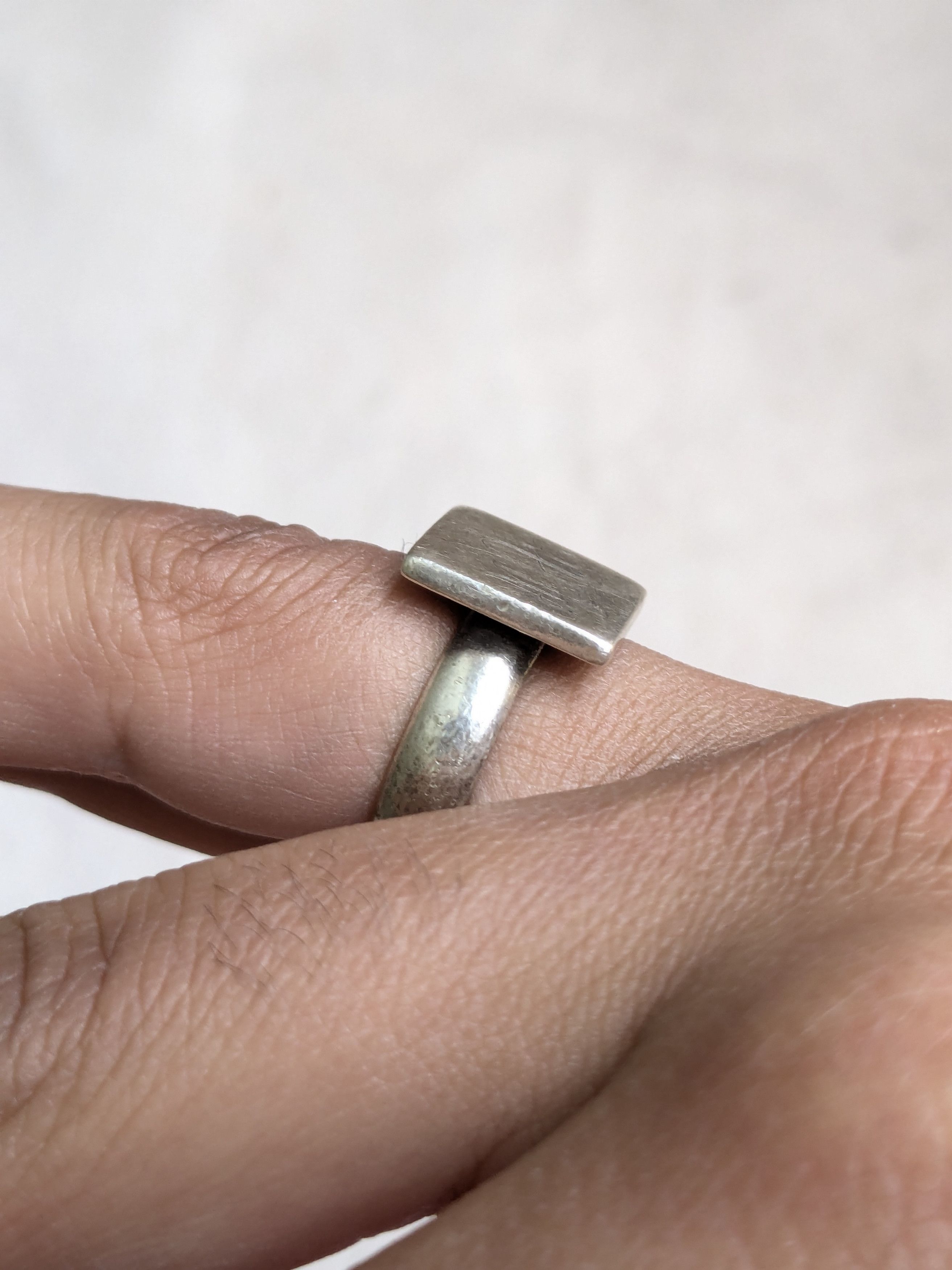 Jewelry Vintage Sterling Silver Signet Ring 7.5 Square Band Size ONE SIZE - 11 Thumbnail