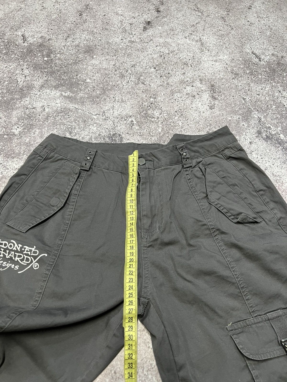 Ed Hardy Ed Hardy cargo pants big logo multi pocket casual HYPE Y2K Size US 30 / EU 46 - 12 Thumbnail