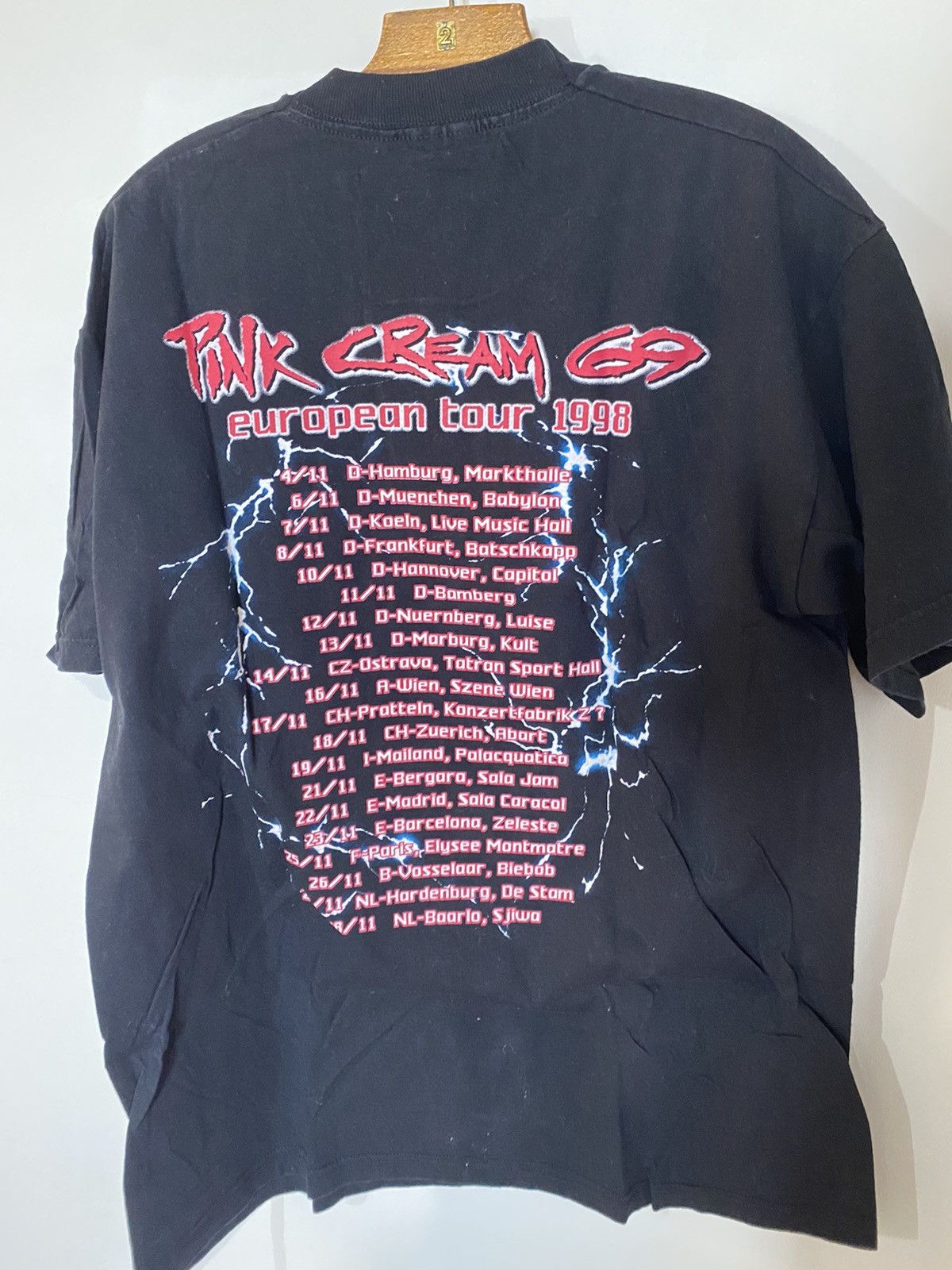 Band Tees Late 90s vintage Pink Cream 69 tour shirt Size US XL / EU 56 / 4 - 4 Thumbnail
