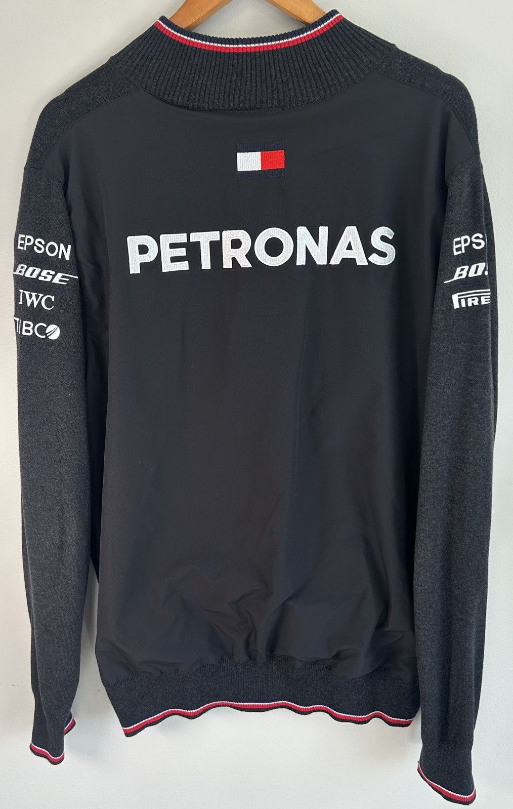 Mercedes-Benz Mercedes AMG Petronas Motorsport F1T Team 2019 Official m Size US XL / EU 56 / 4 - 8 Thumbnail