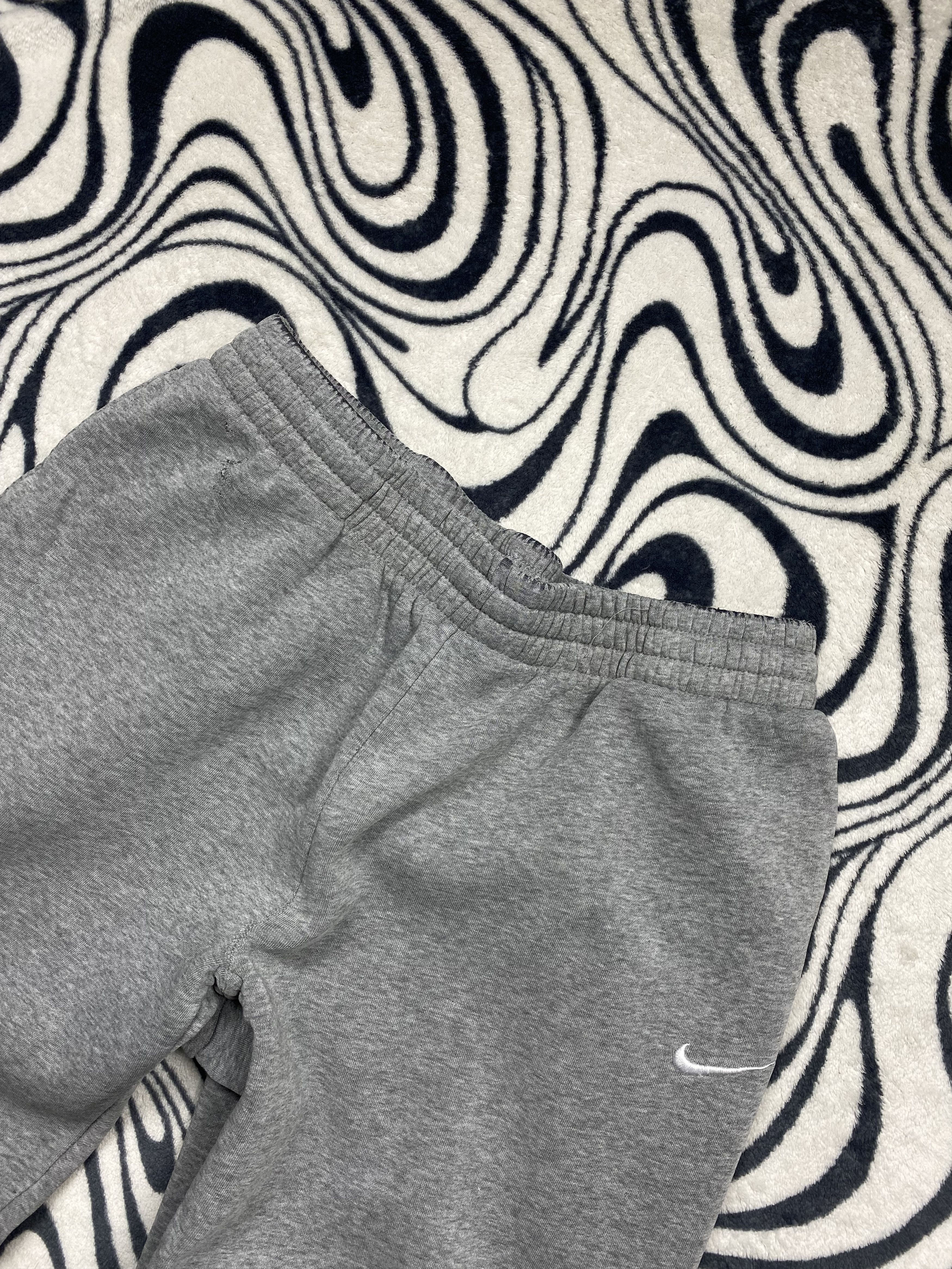 Nike Nike Distressed Sweatpants Mens Cotton Pants Y2K Thrashed Size US 36 / EU 52 - 2 Thumbnail