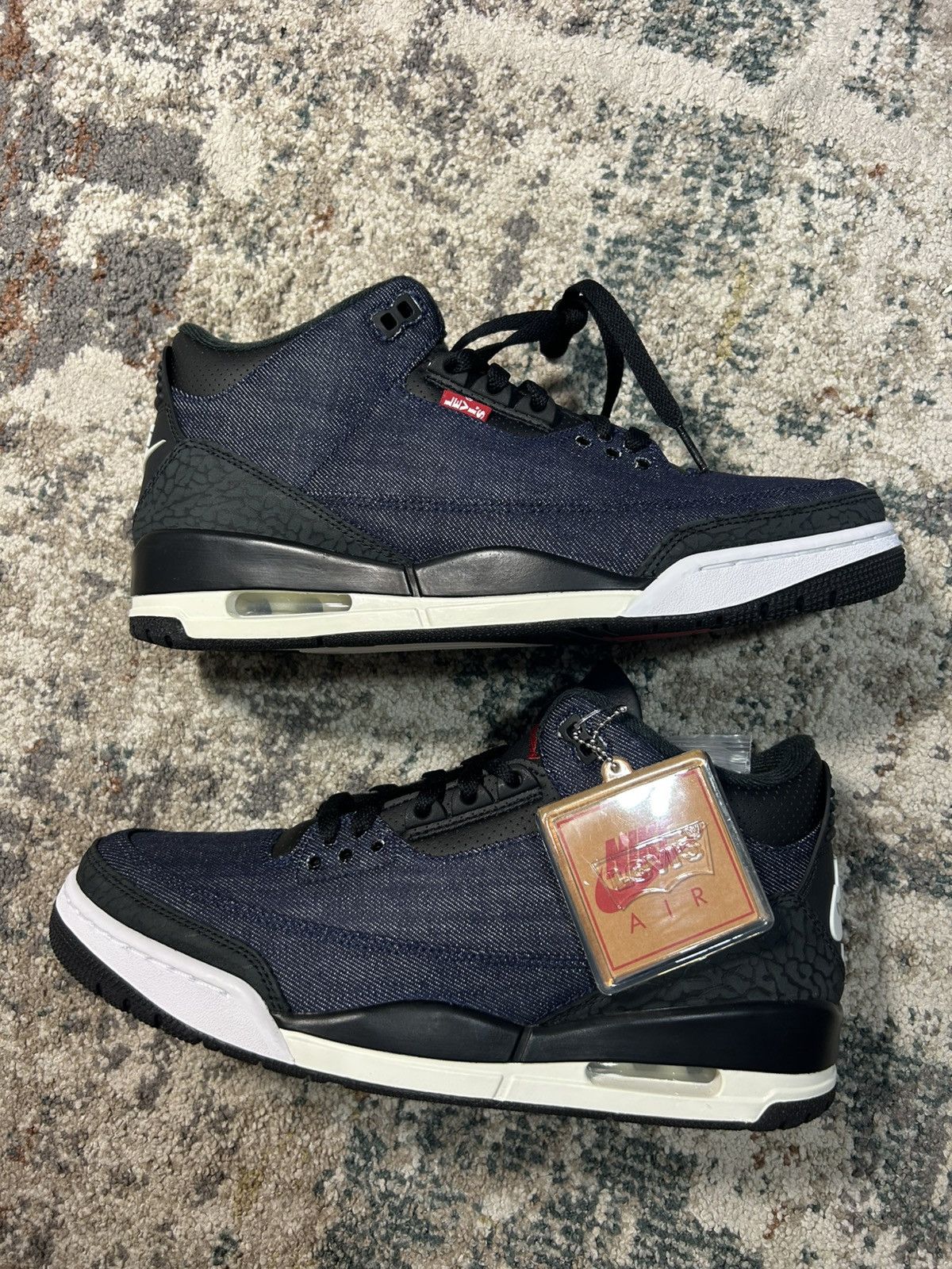 Jordan Brand Jordan 3 Levi Indigo Size US 10 / EU 43 - 1 Thumbnail