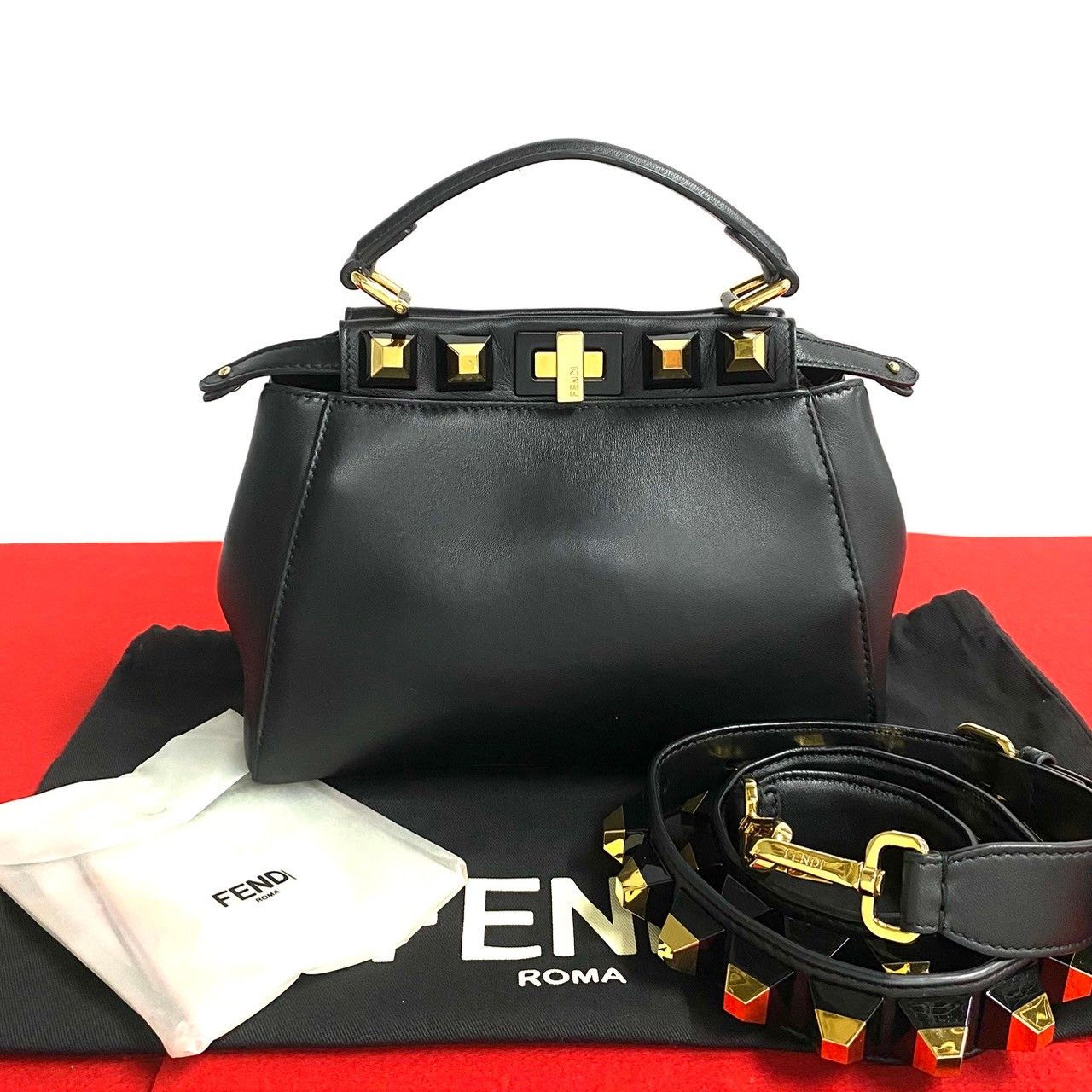 Fendi Fendi Peekaboo Leather 2Way Bag Leather Shoulder Bag in Black, Women's